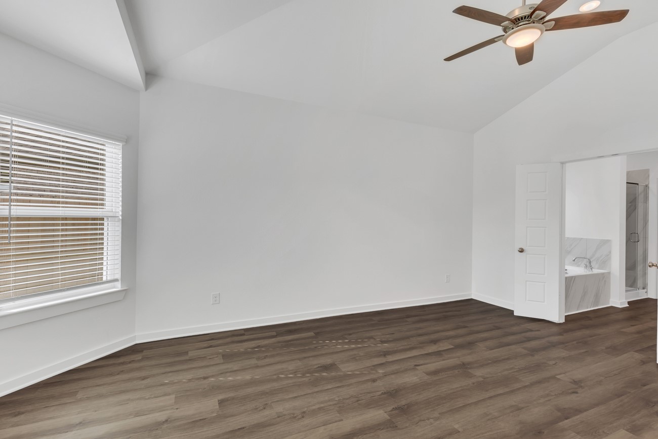 8026 Kay Harbor Drive Property Photo 13