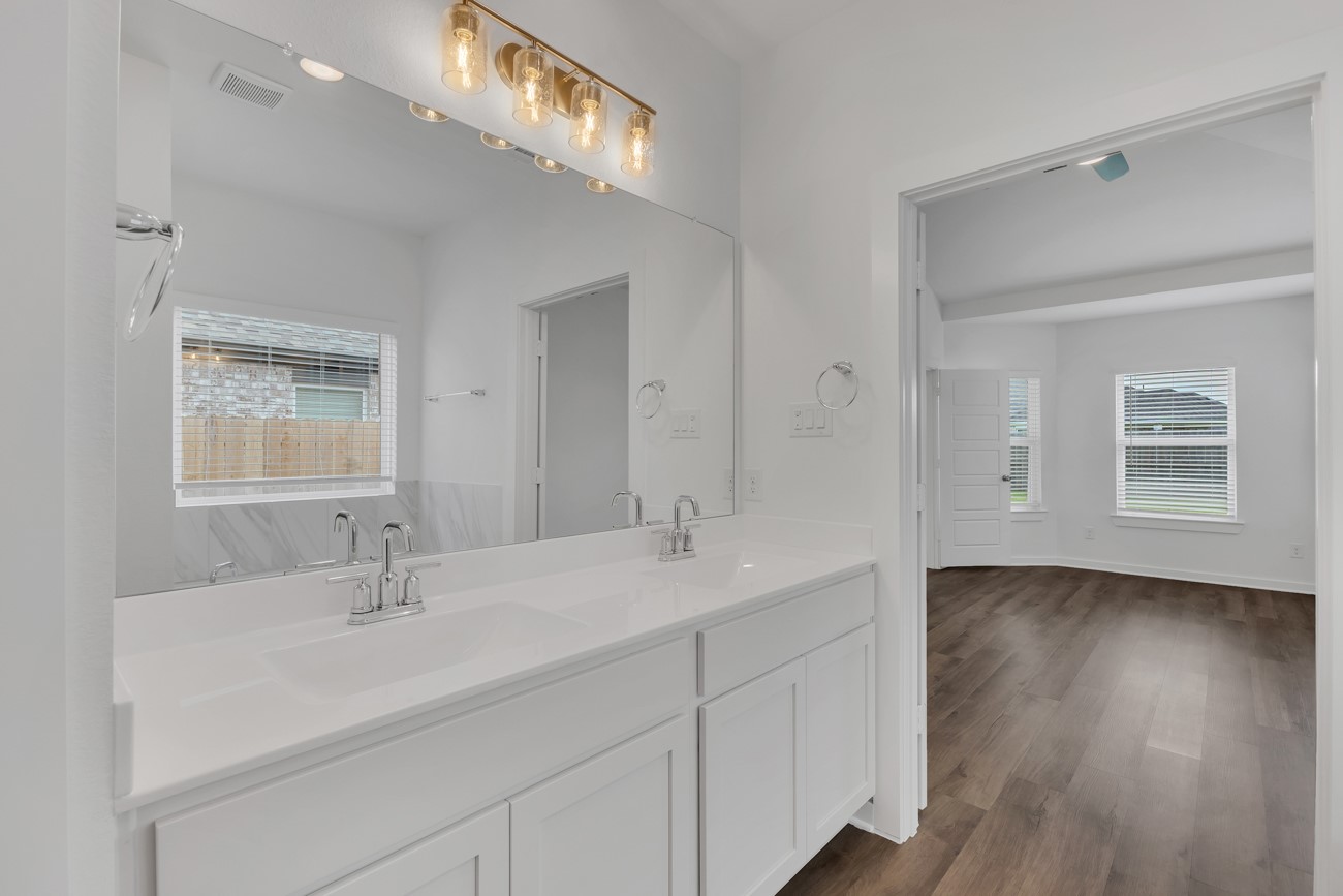 8026 Kay Harbor Drive Property Photo 18