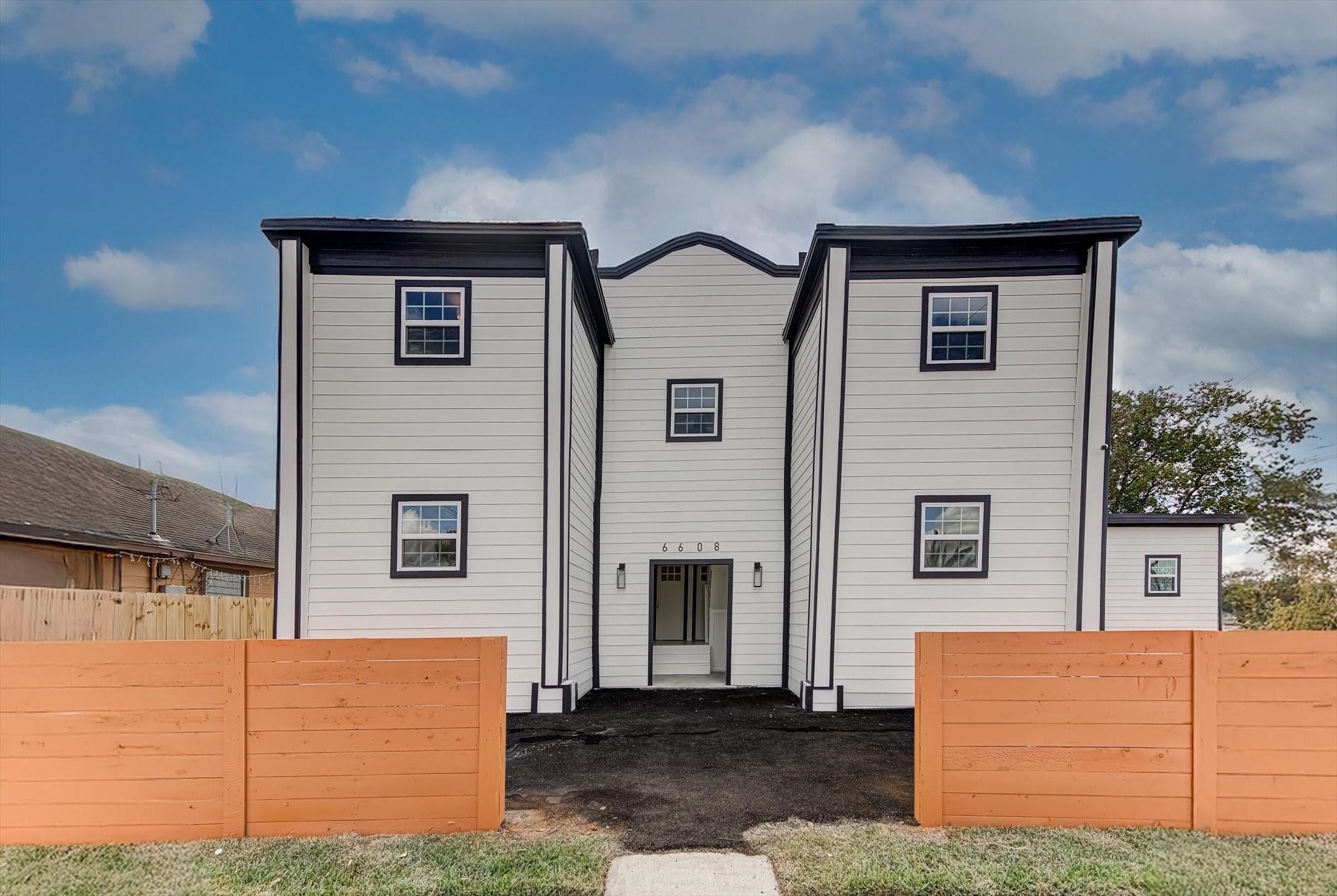 6608 Avenue O Property Photo 1