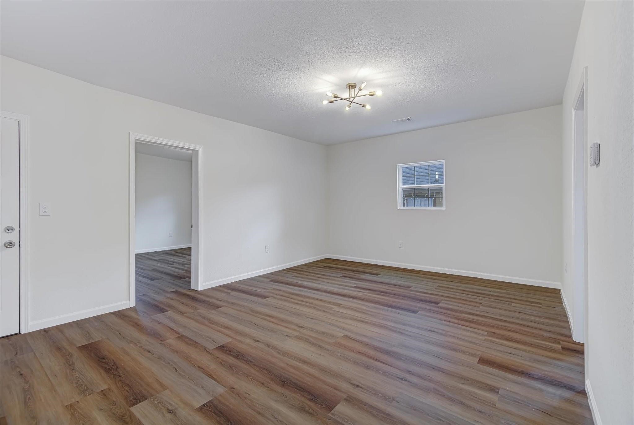 6608 Avenue O Property Photo 9