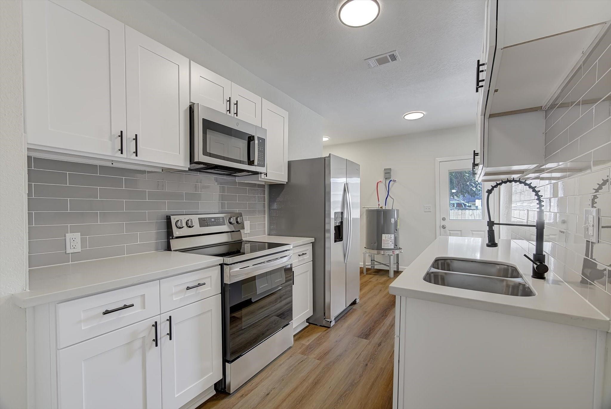 6608 Avenue O Property Photo 15
