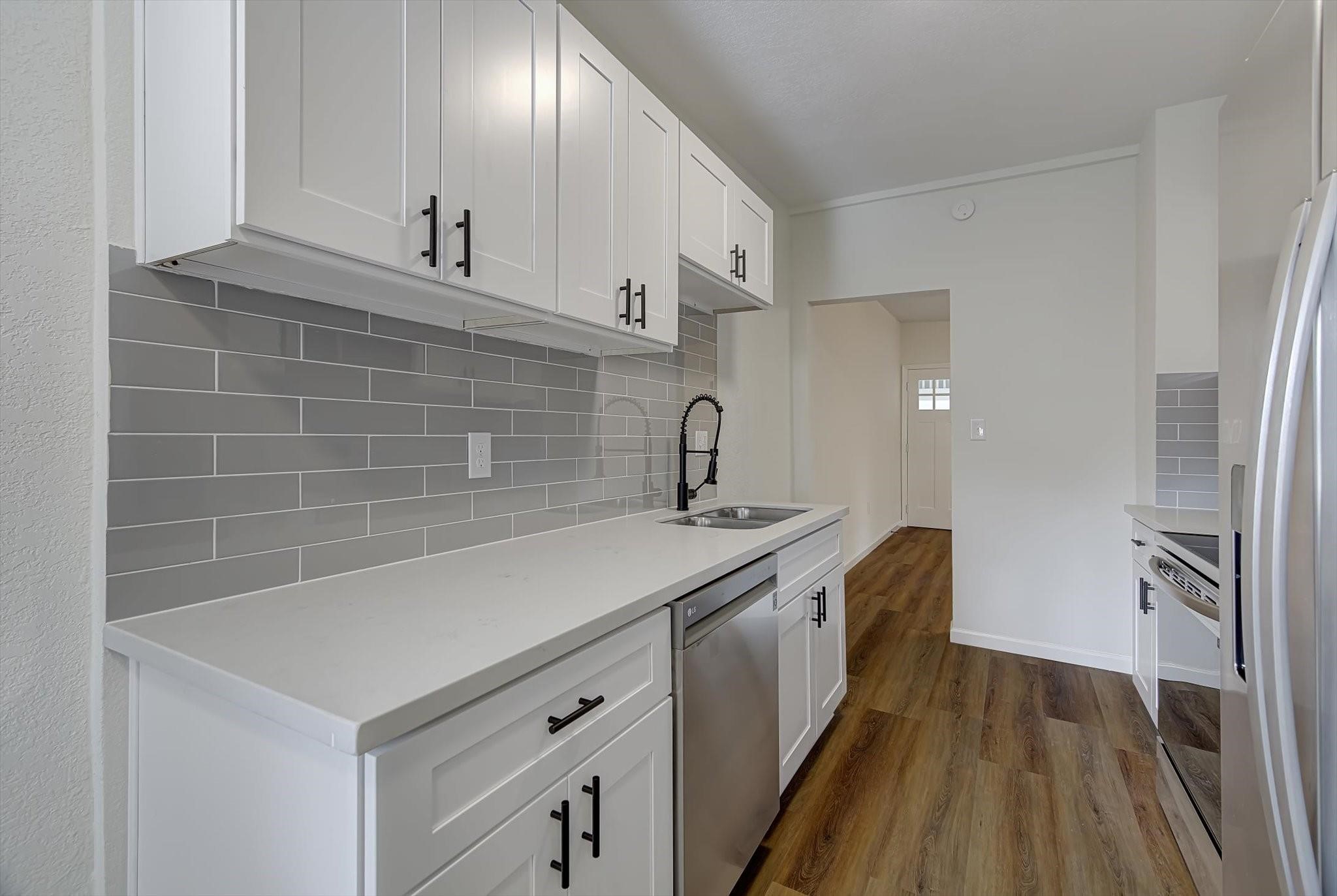 6608 Avenue O Property Photo 17