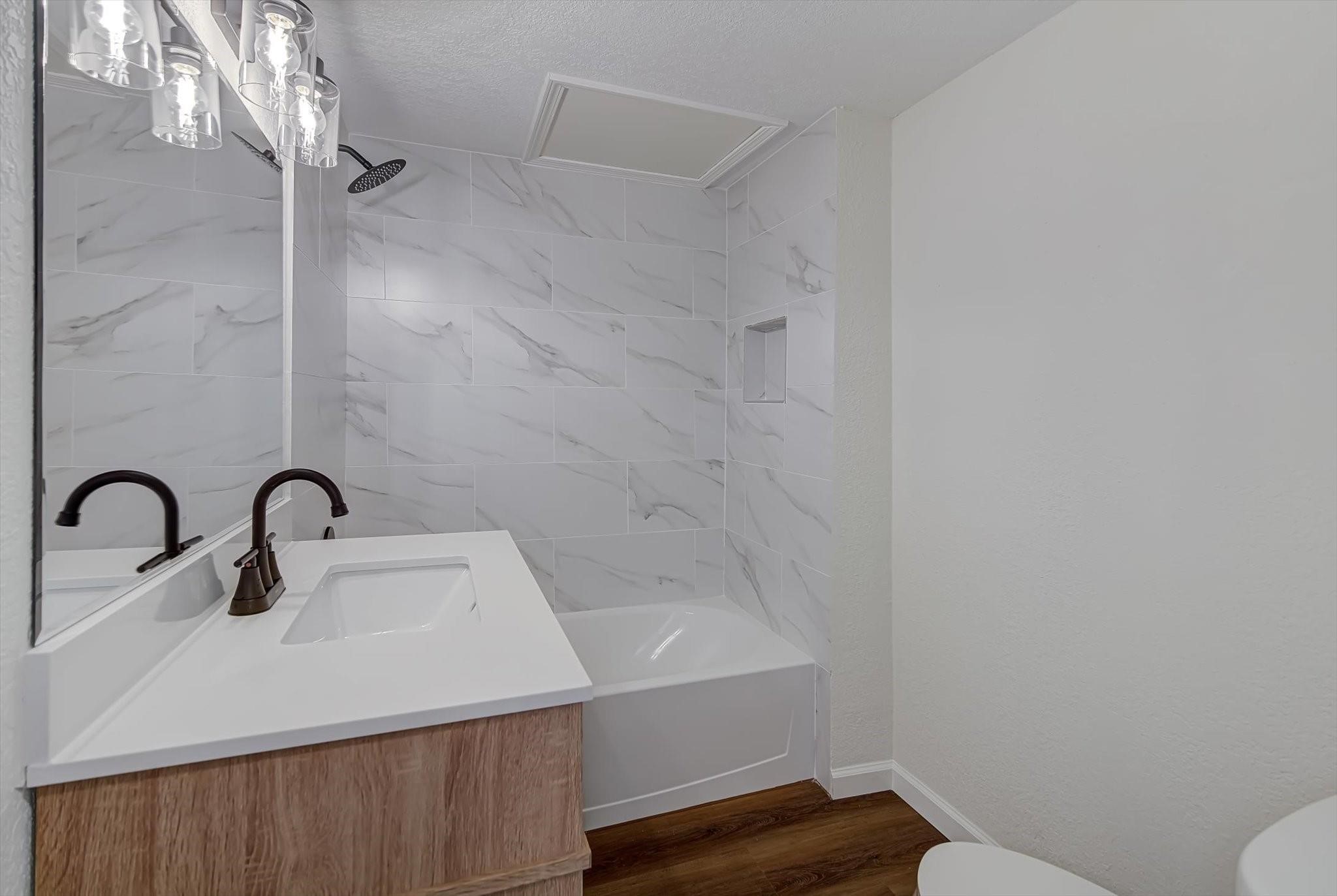 6608 Avenue O Property Photo 19
