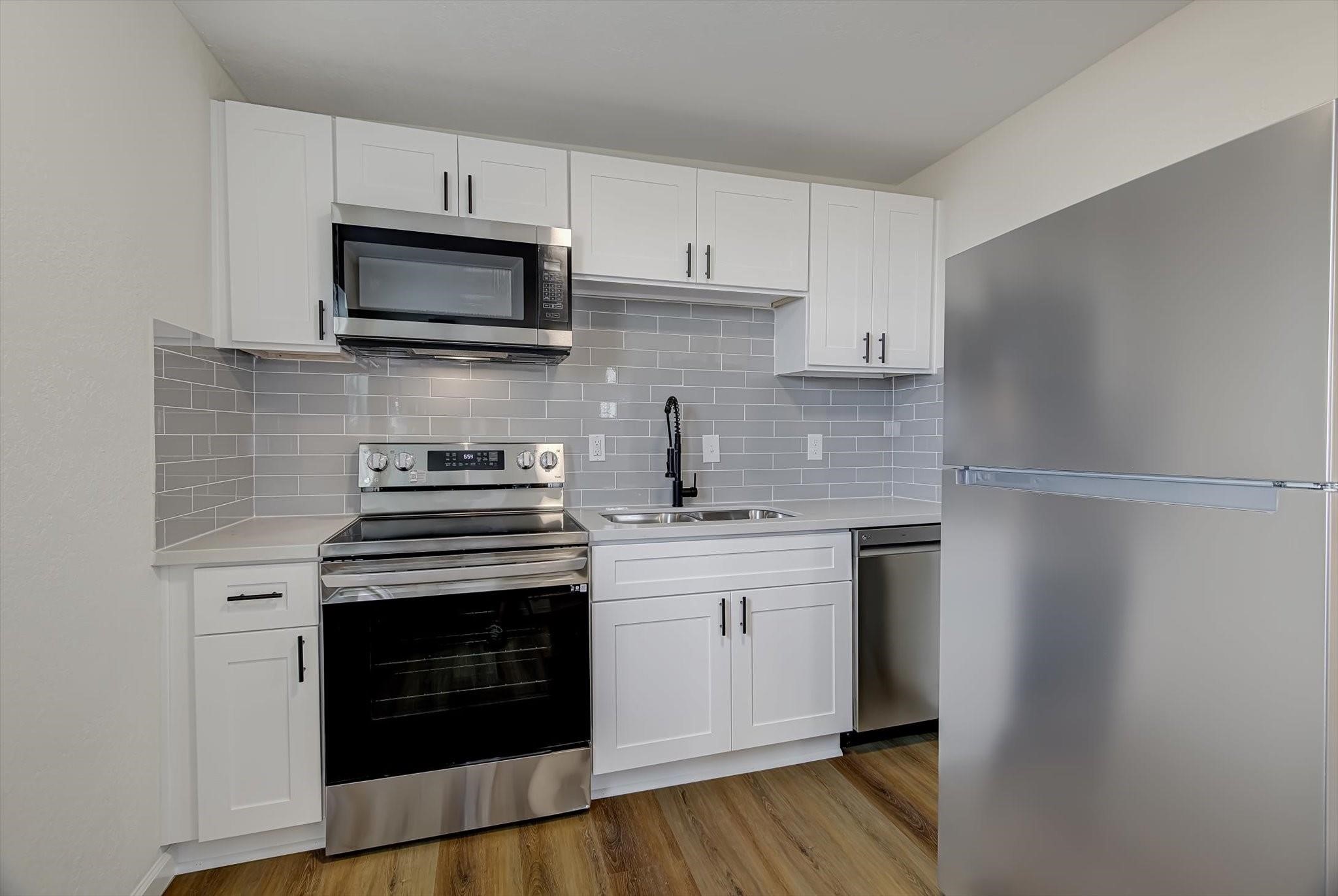 6608 Avenue O Property Photo 33