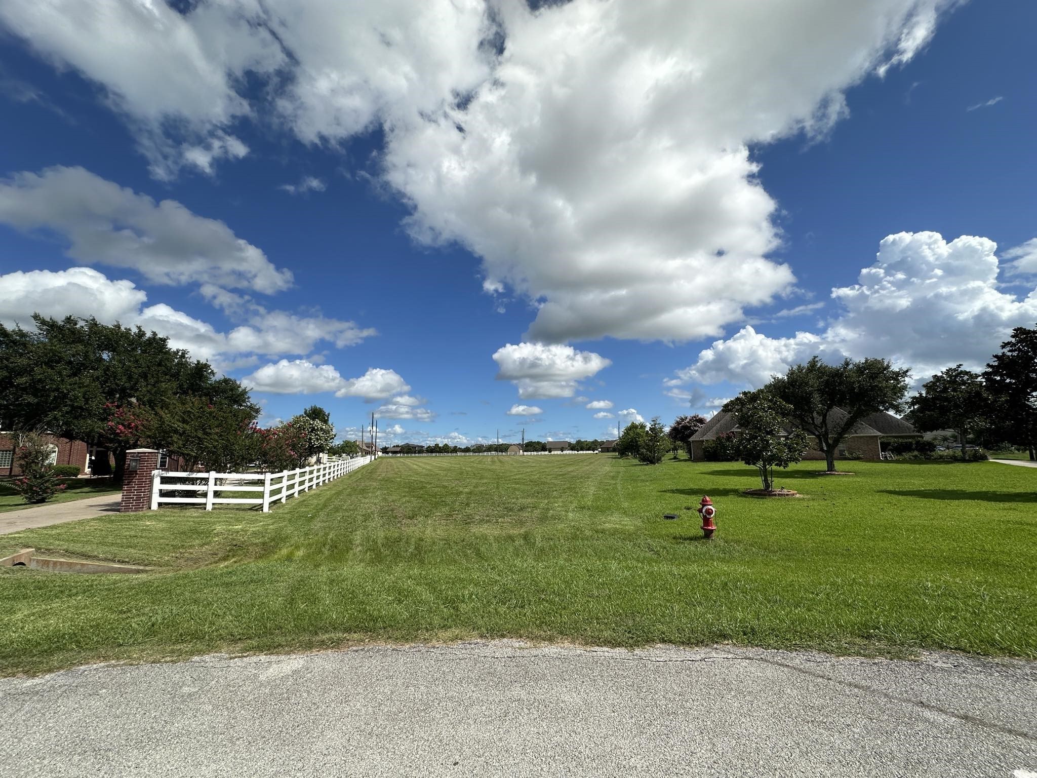 9918 S Bridlewood Court Property Photo 2