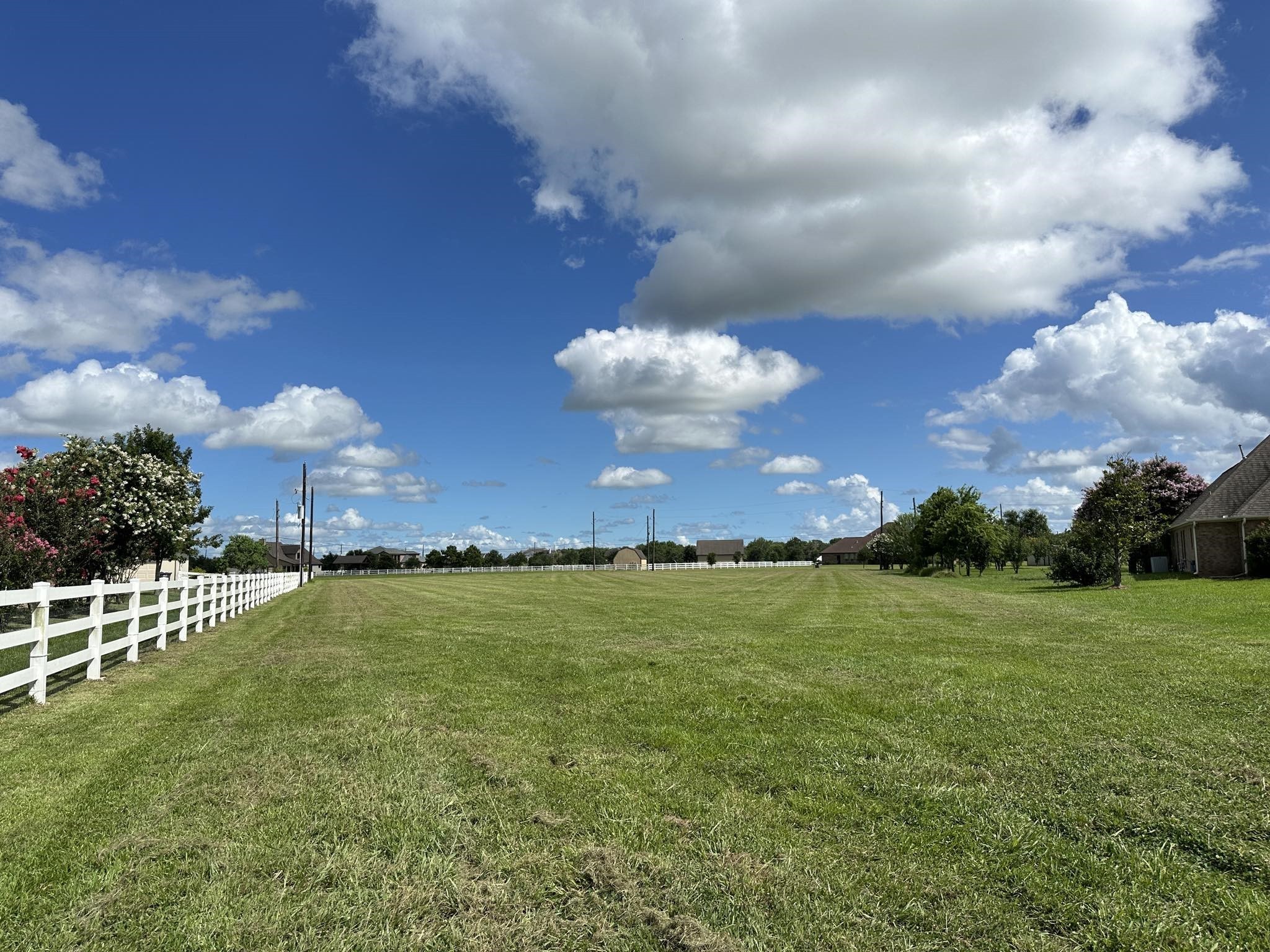 9918 S Bridlewood Court Property Photo 3