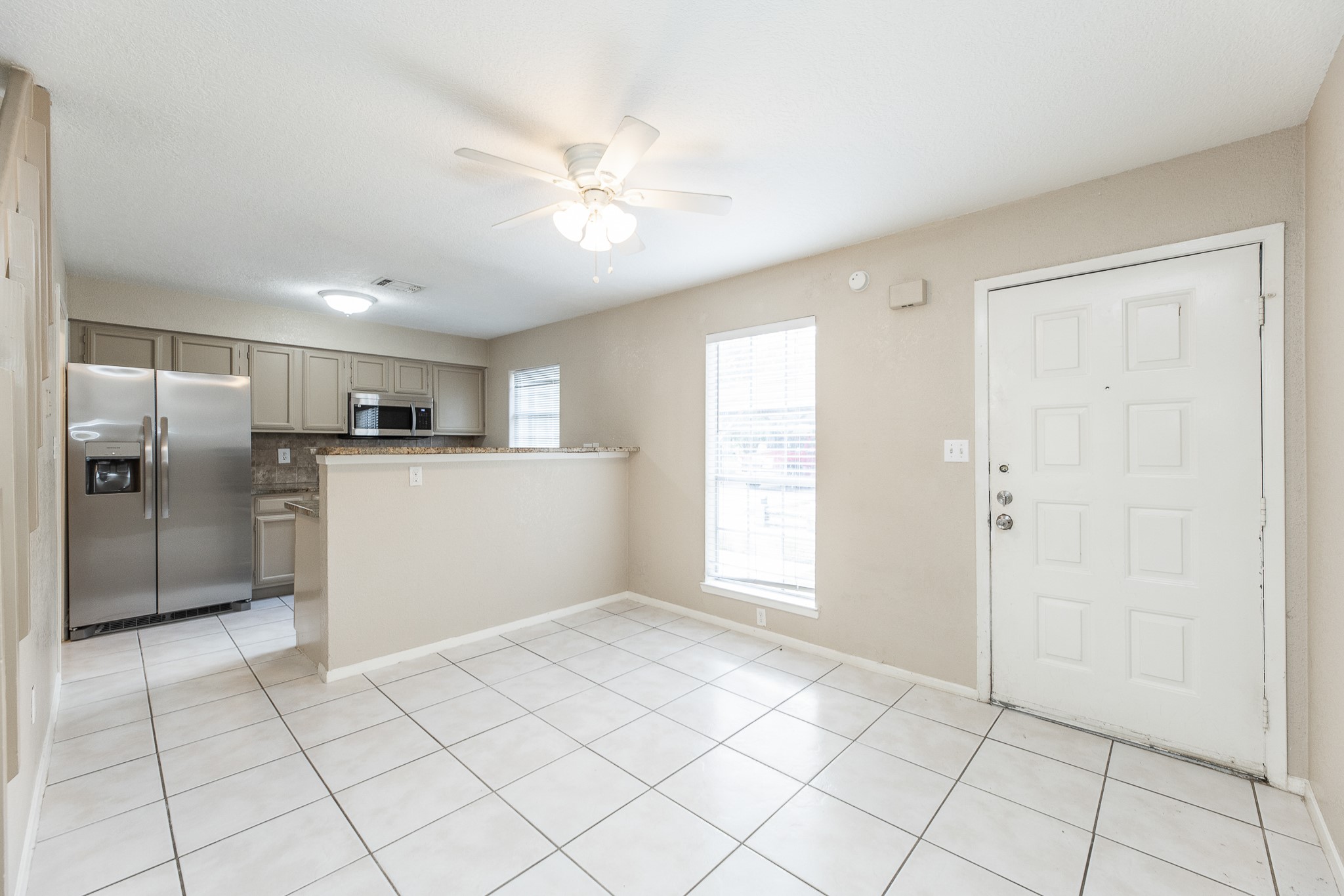 1926 Avenue B Property Photo 4