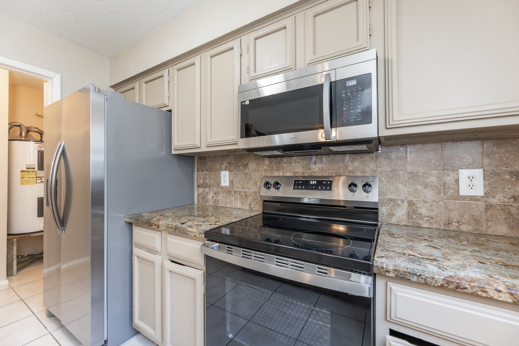 1926 Avenue B Property Photo 10