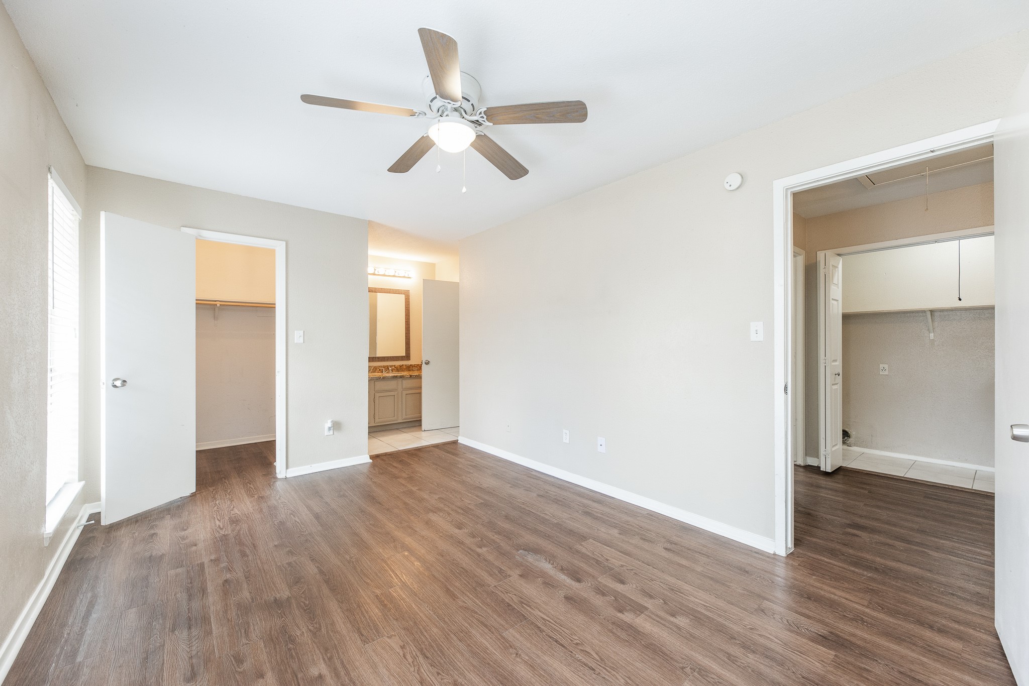 1926 Avenue B Property Photo 18