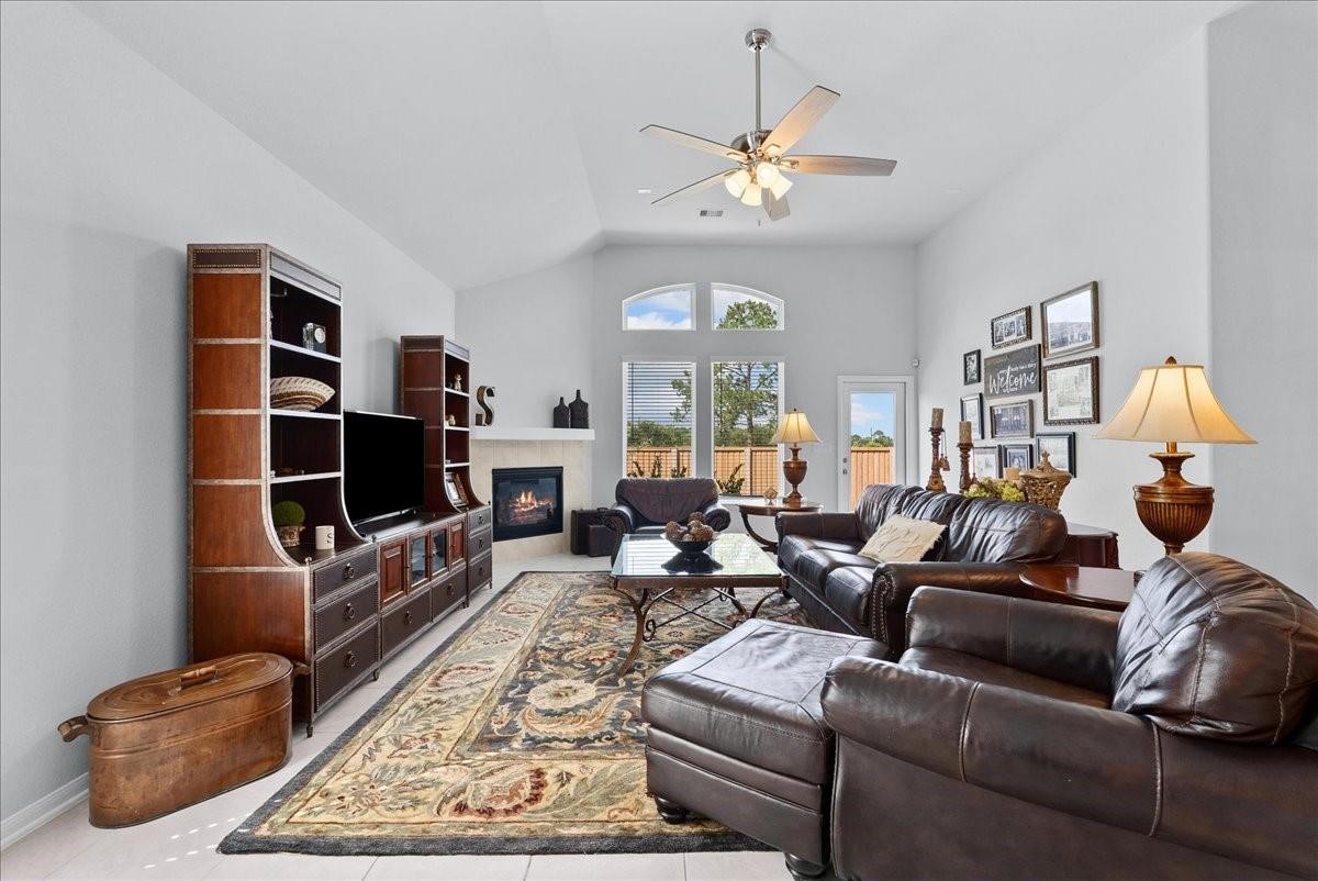 4907 Autumn Hills Trail Property Photo 6