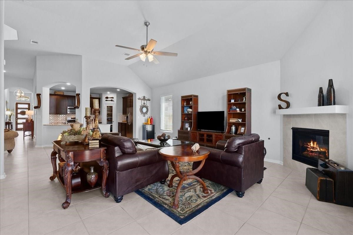 4907 Autumn Hills Trail Property Photo 8