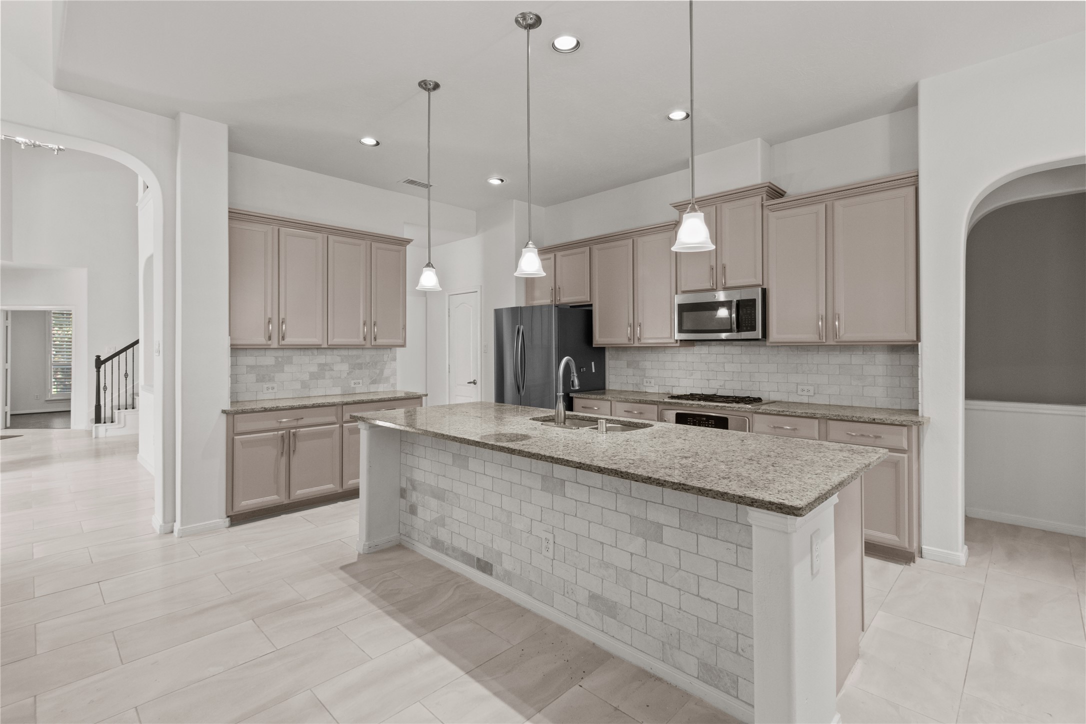 2107 Pearl Bay Court Property Photo 10