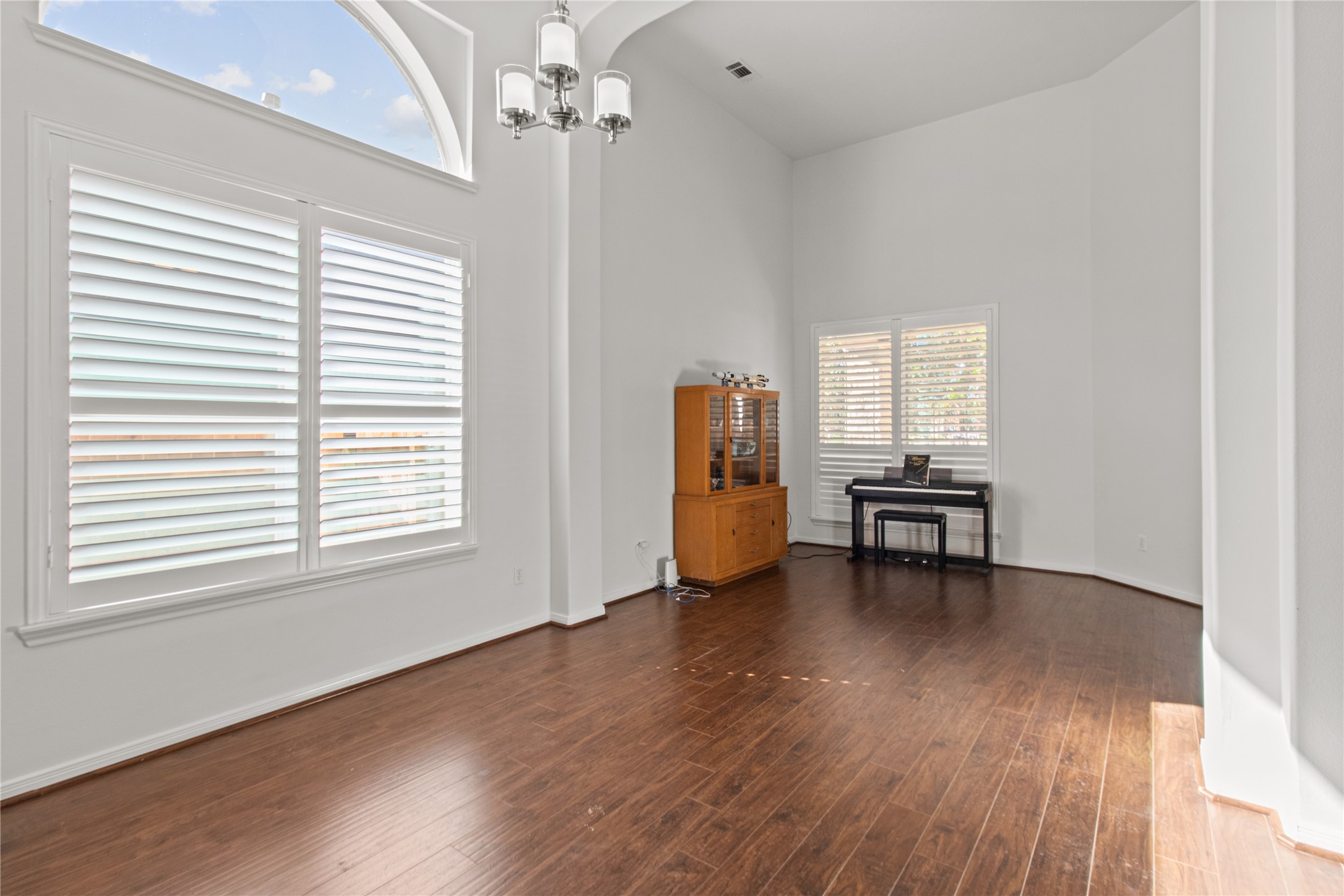 2107 Pearl Bay Court Property Photo 13