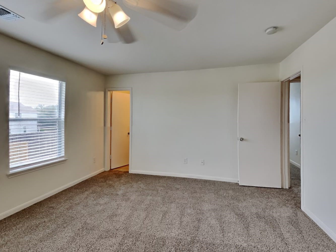 3638 Avalon Castle Drive Property Photo 11