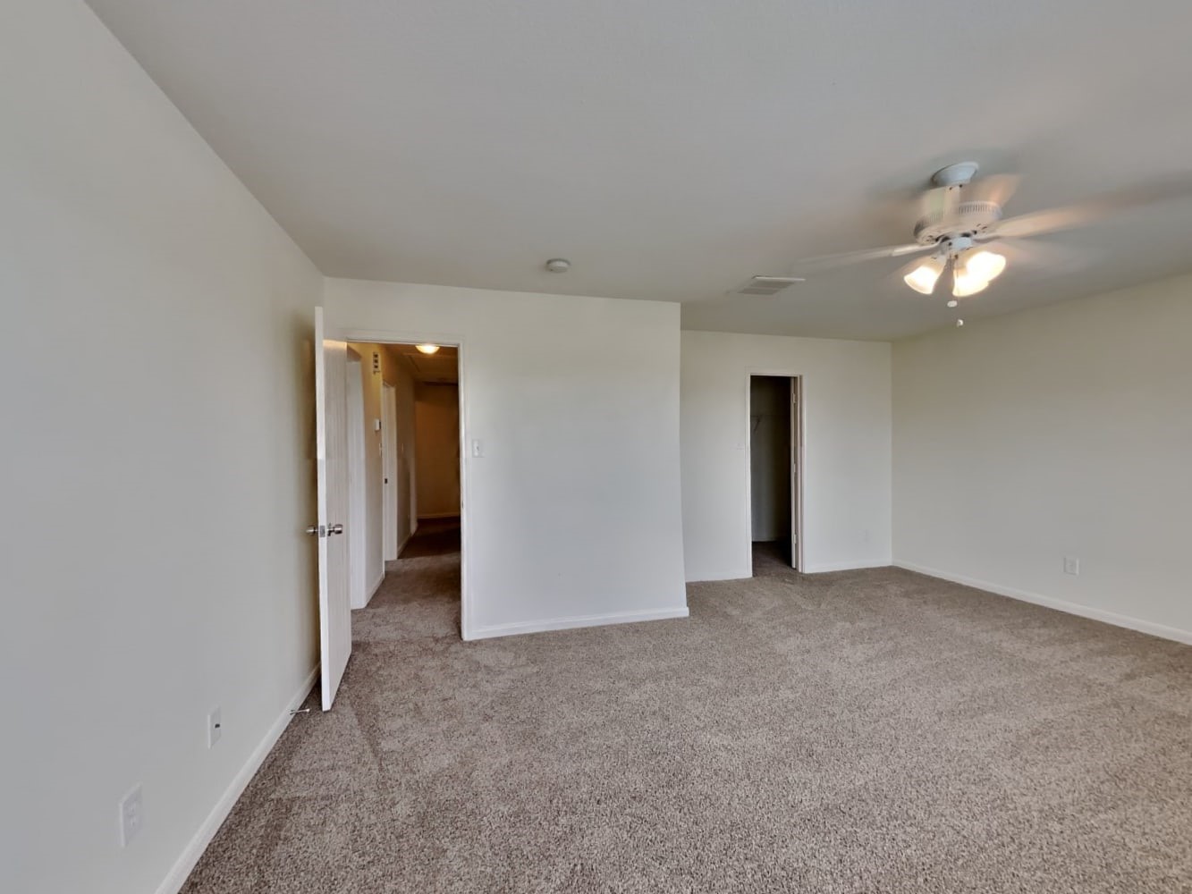 3638 Avalon Castle Drive Property Photo 12