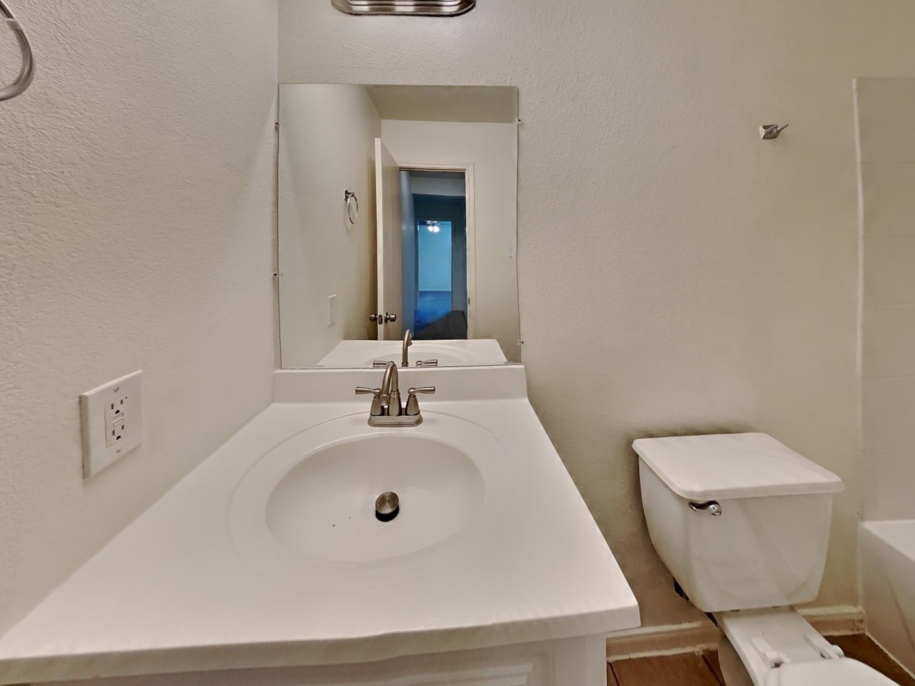 3638 Avalon Castle Drive Property Photo 15