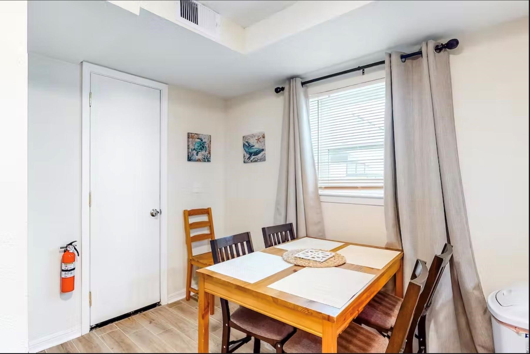 1624 17th Down Property Photo 7