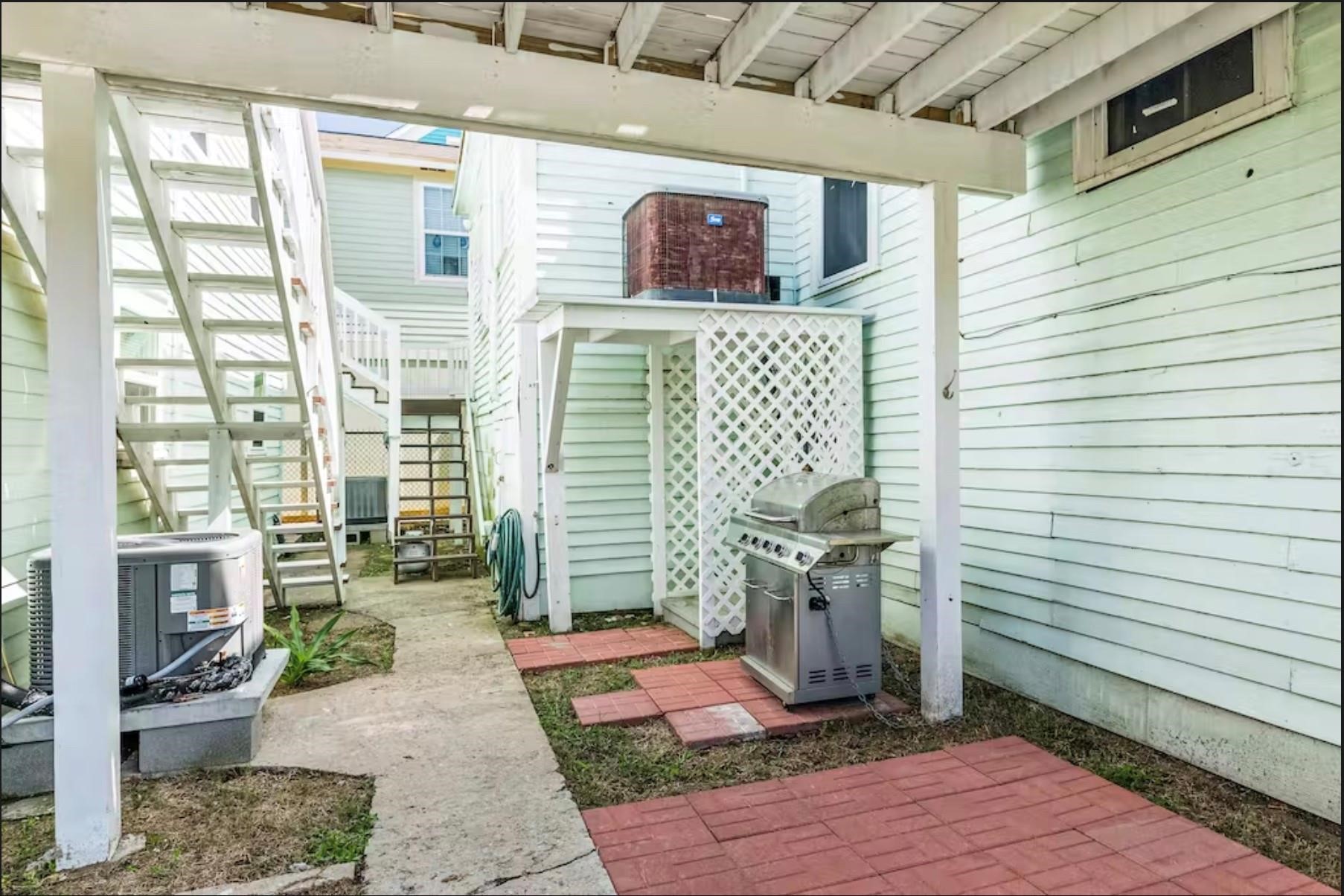 1624 17th Down Property Photo 17