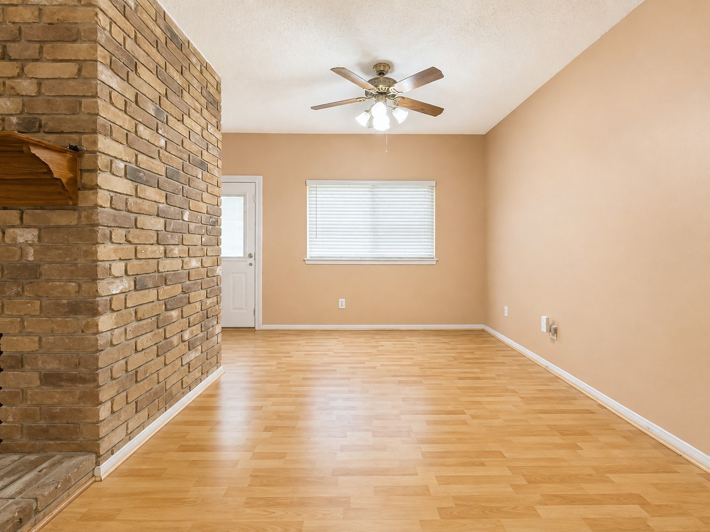 10215 Saddlehorn Trail Property Photo 4