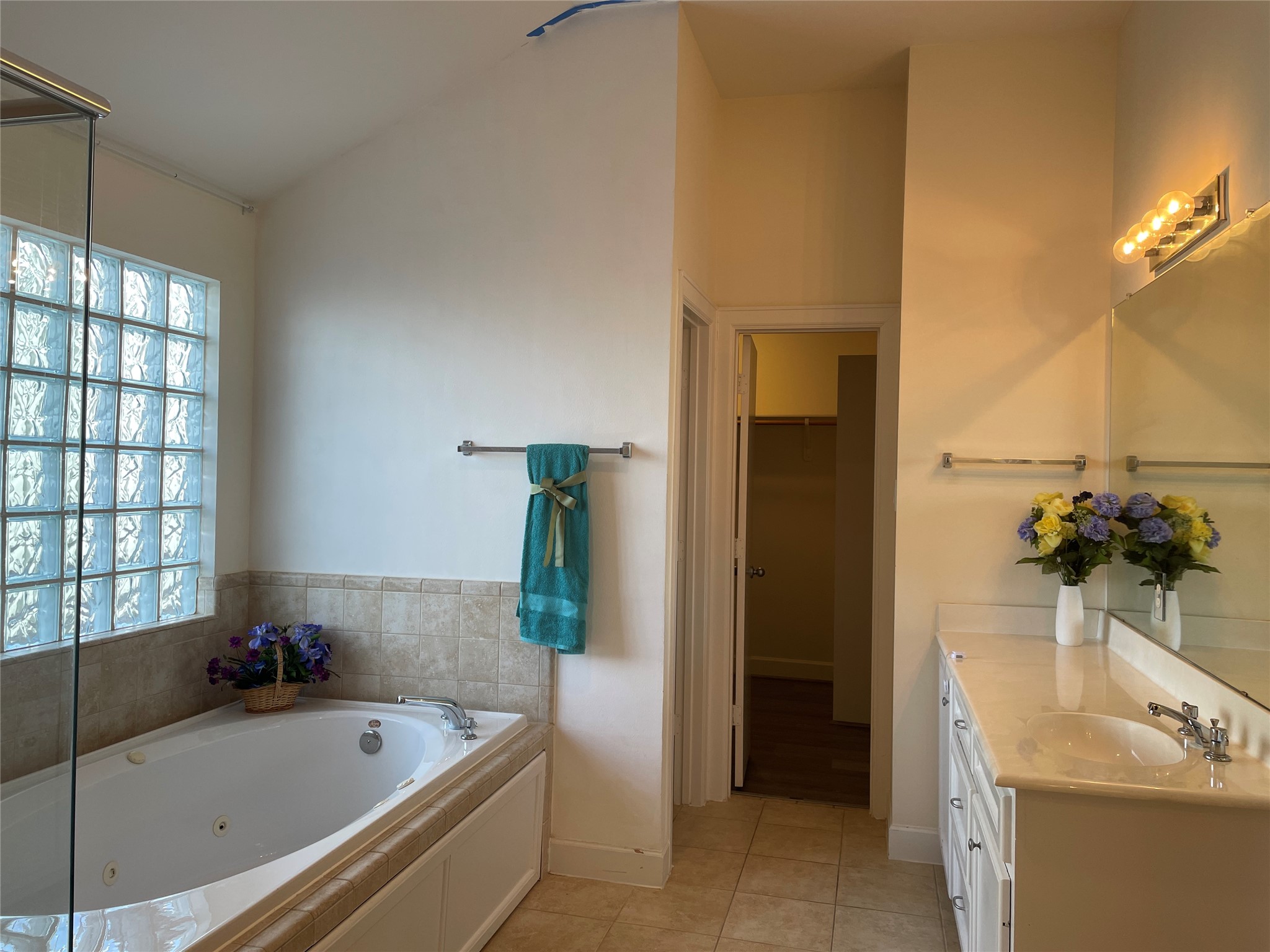 3704 Main Aspen Drive Property Photo 15