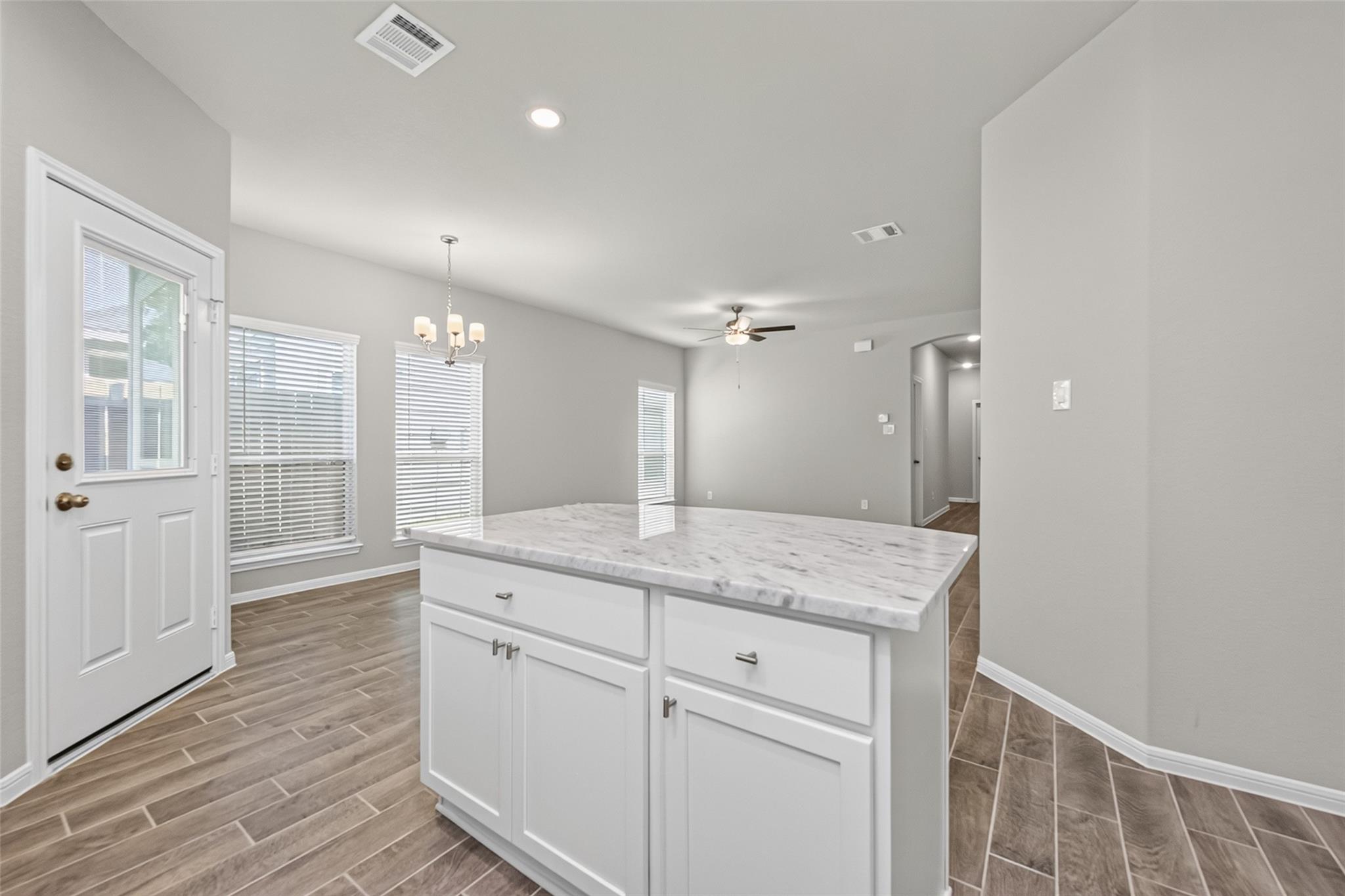516 Emerald Thicket, Huffman Tx 77336 Property Photo 13