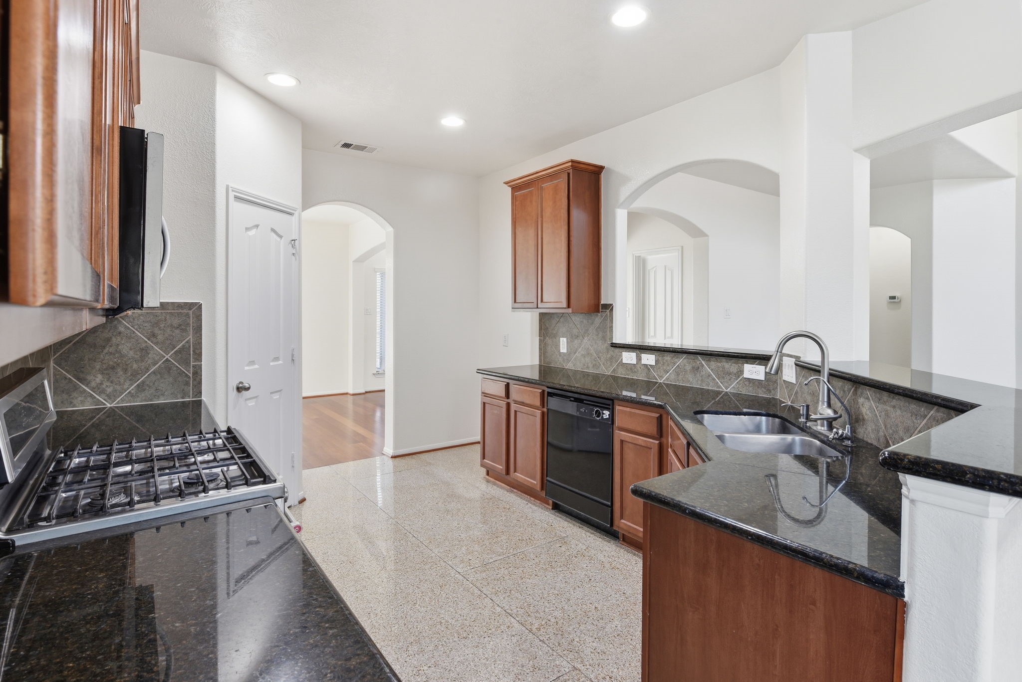 8702 Challis Park Court Property Photo 9