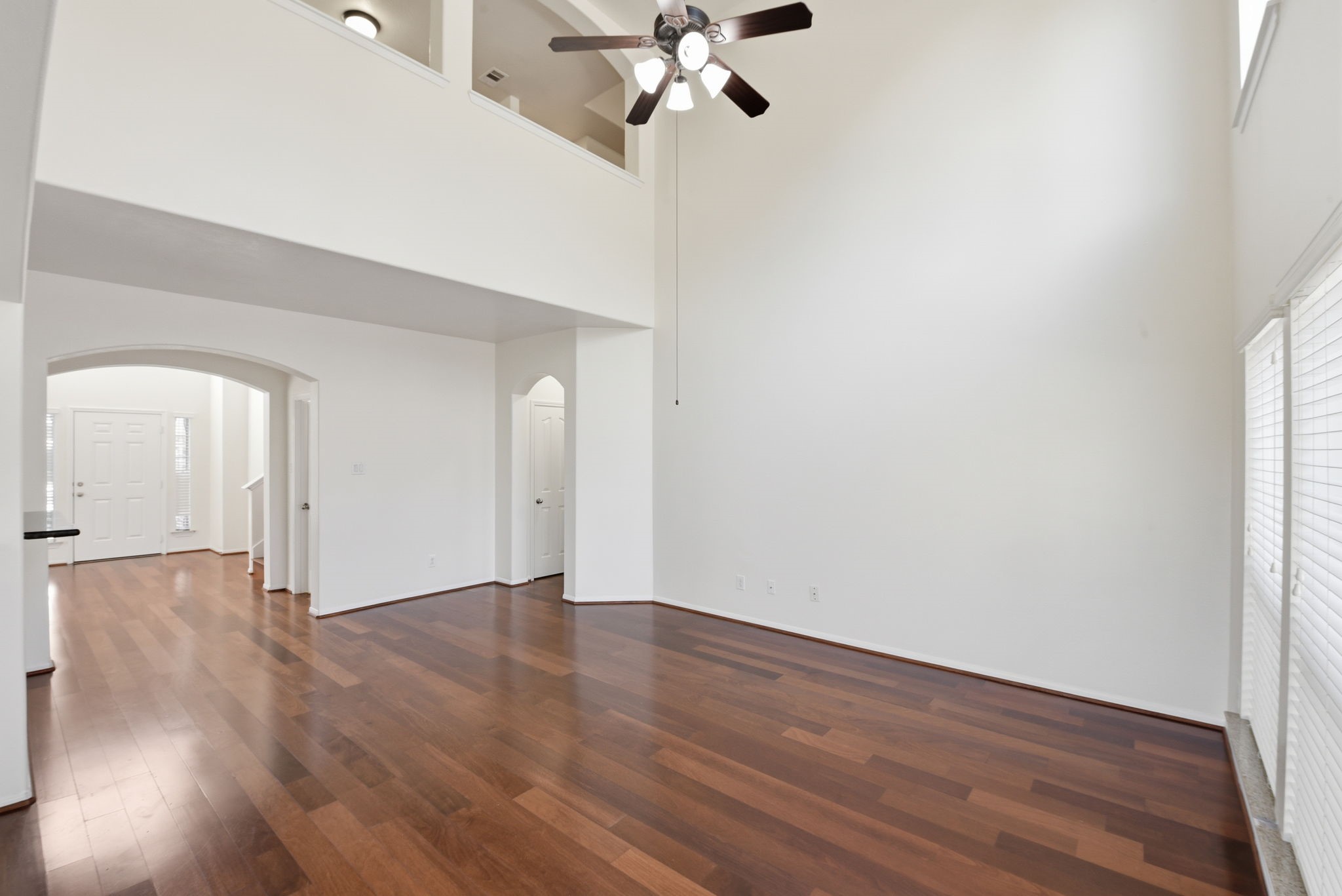 8702 Challis Park Court Property Photo 13