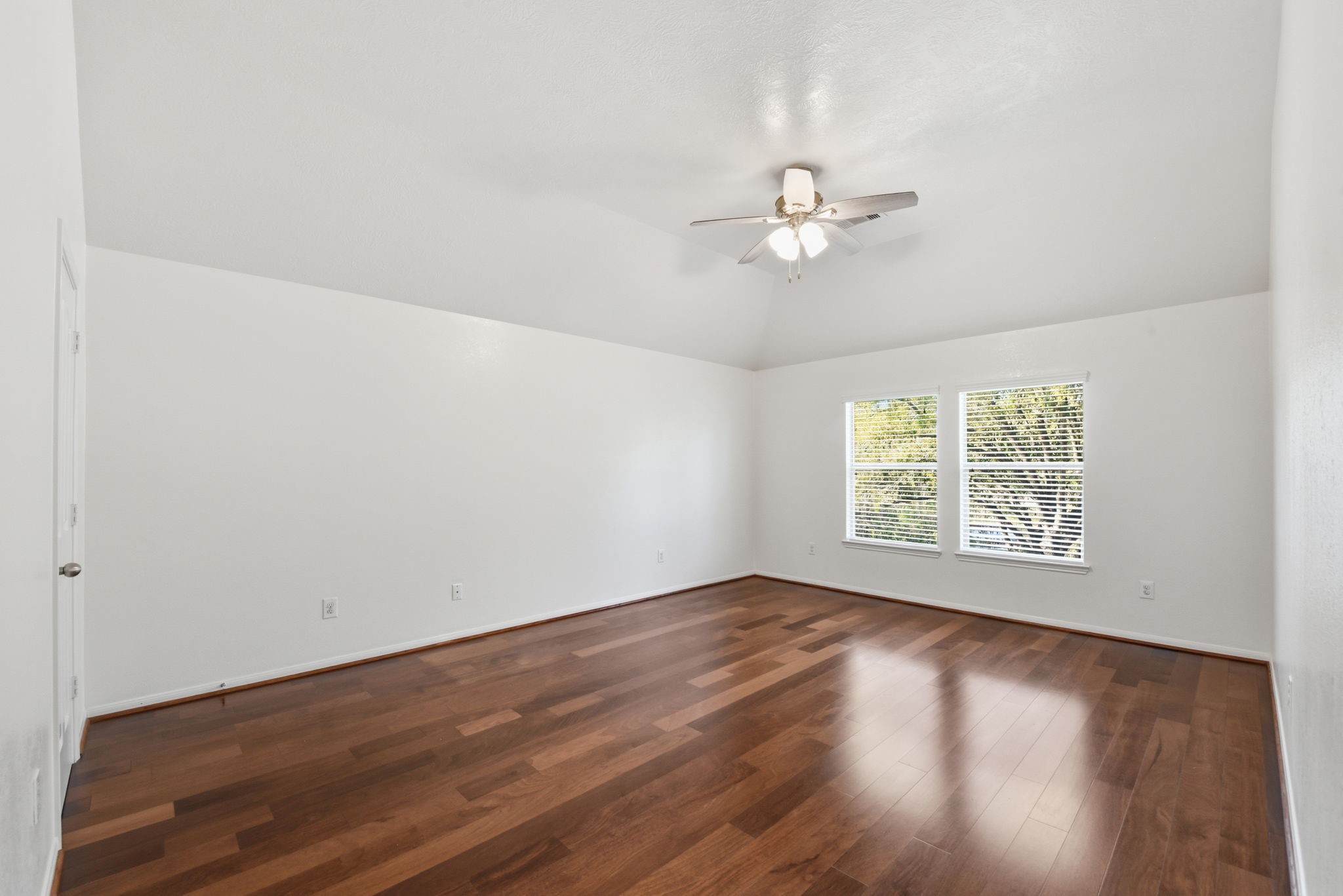 8702 Challis Park Court Property Photo 19