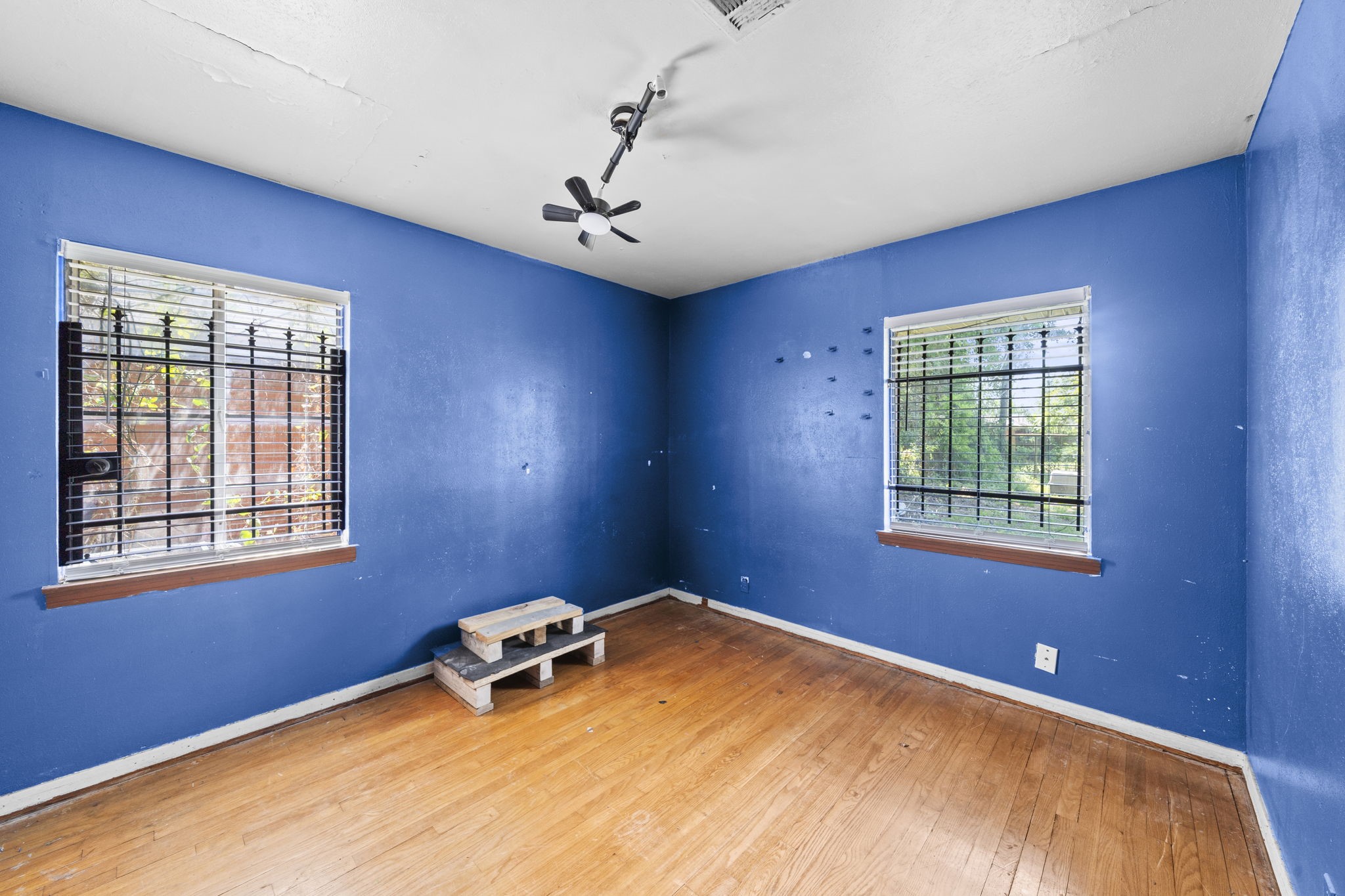 5810 Langley Road Property Photo 7
