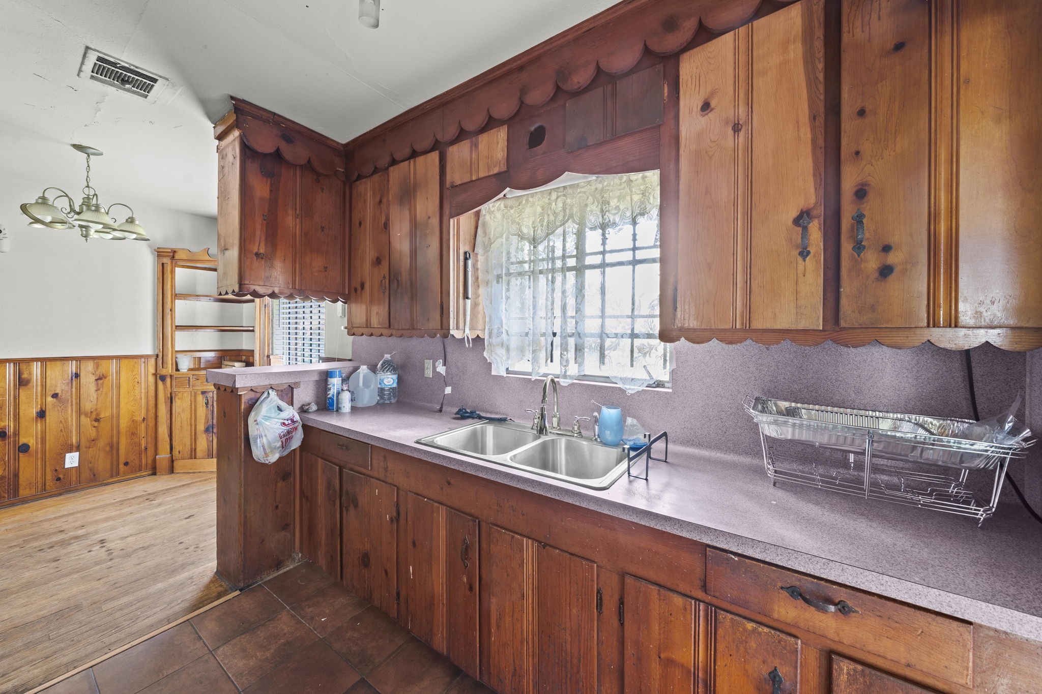 5810 Langley Road Property Photo 9