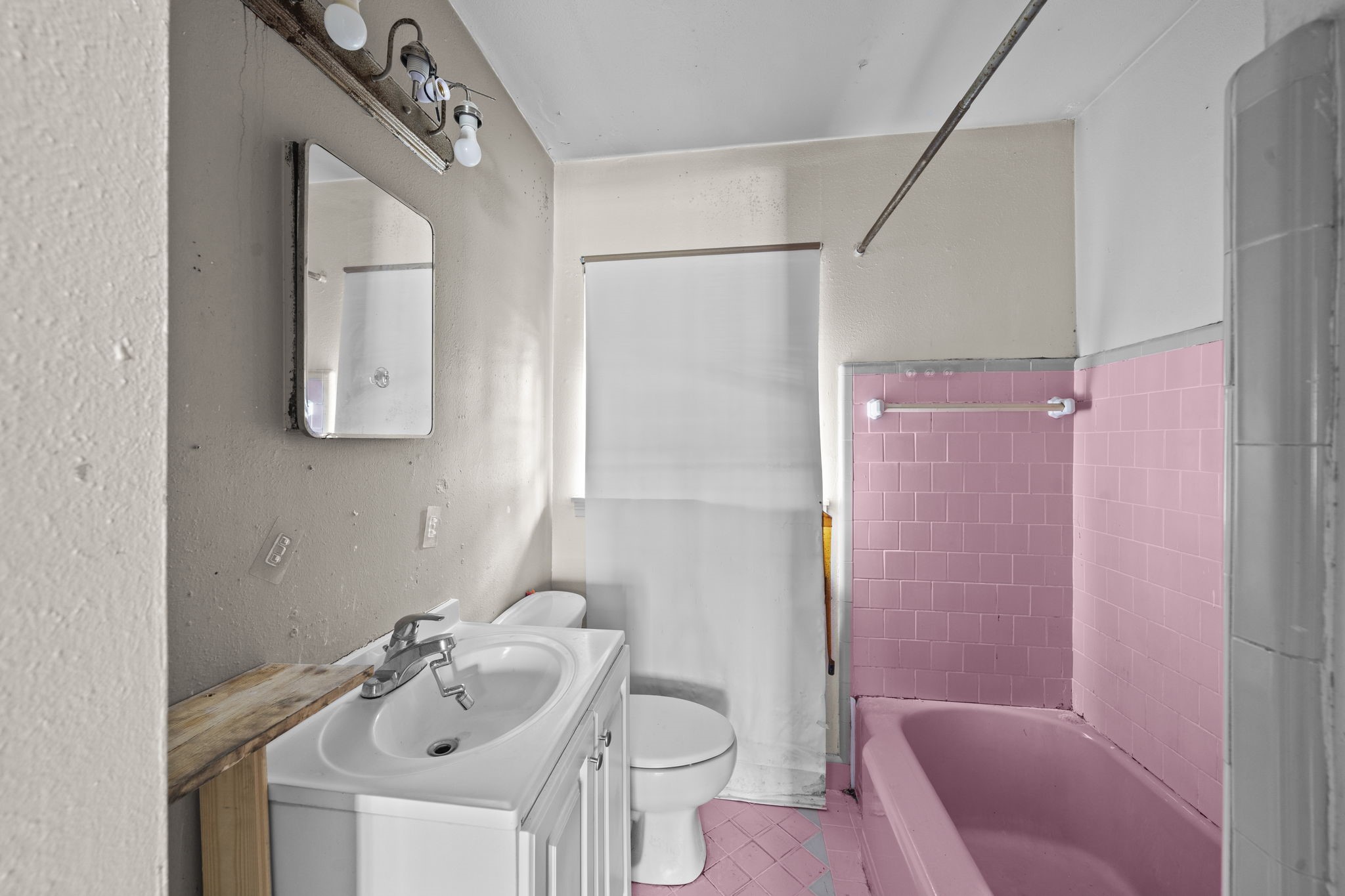 5810 Langley Road Property Photo 17