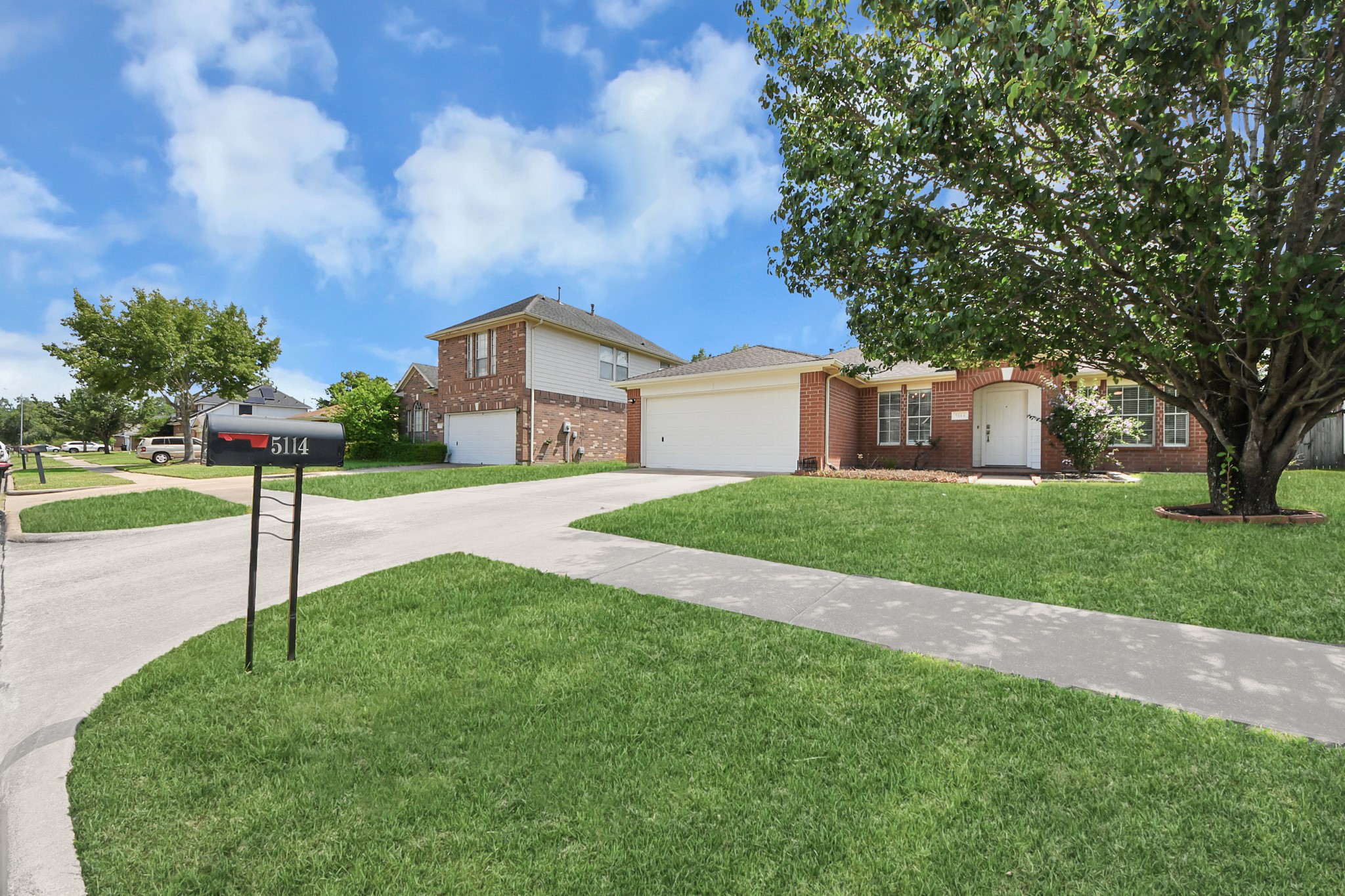 5114 Santrey Drive Property Photo 3