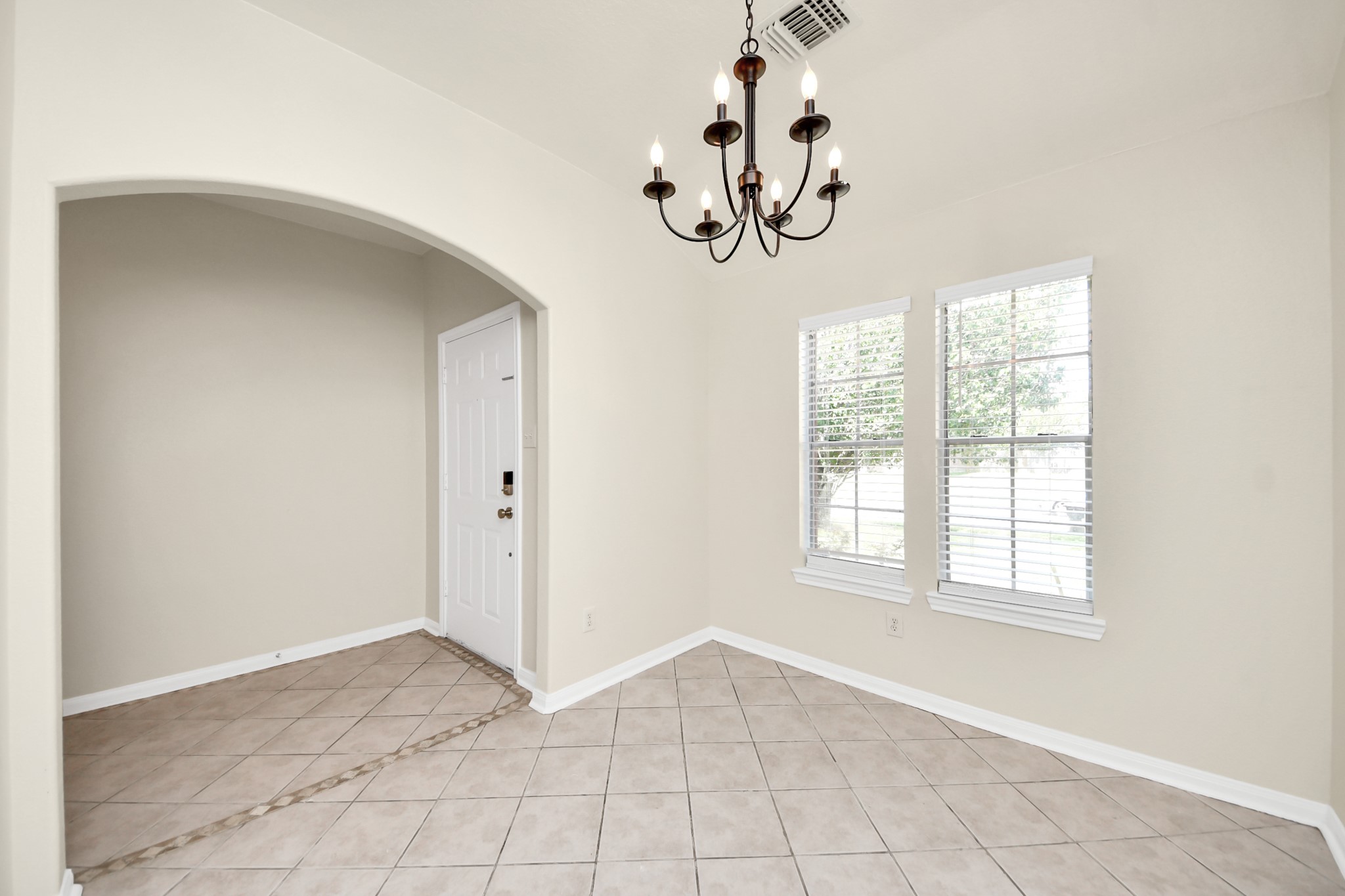 5114 Santrey Drive Property Photo 4