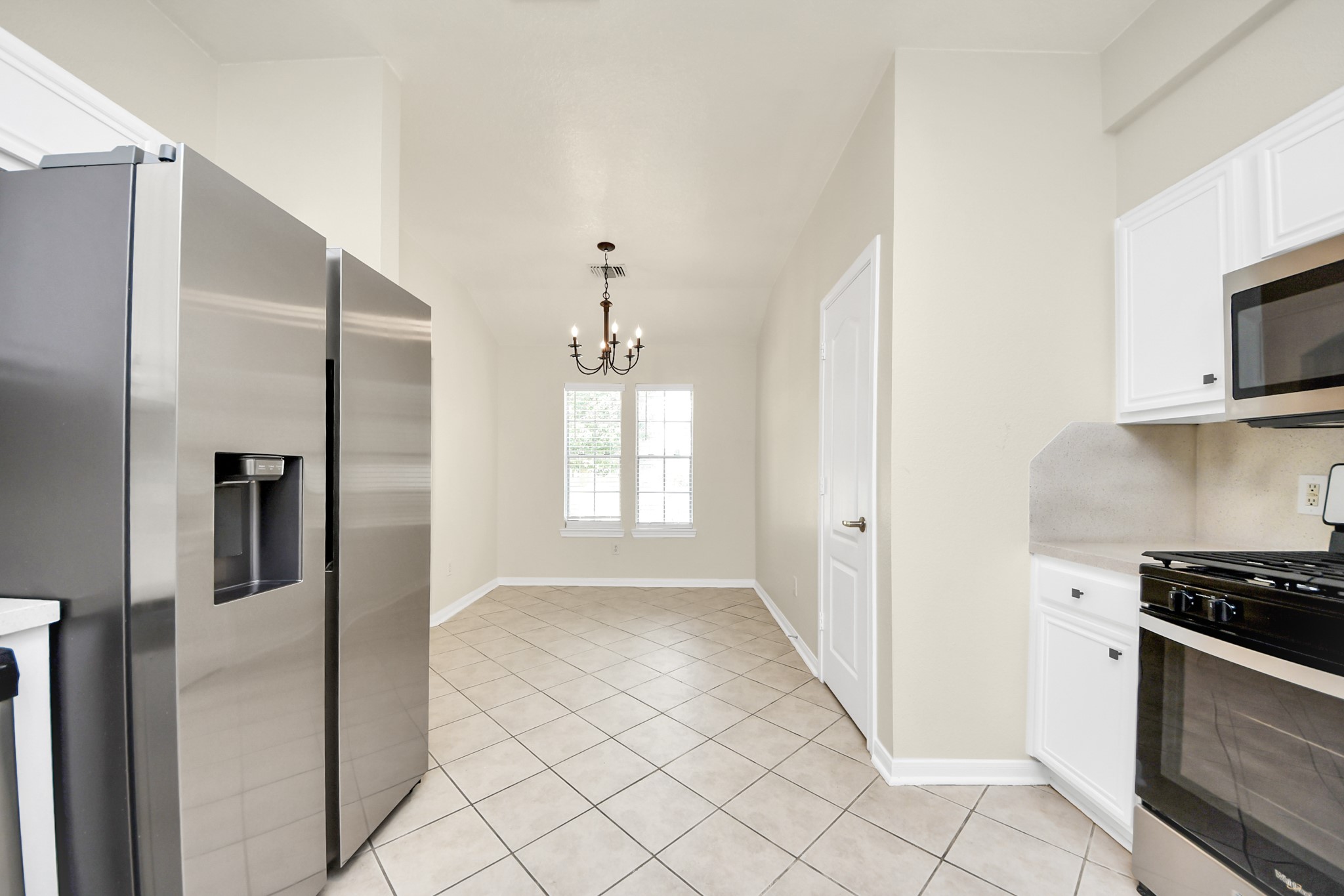5114 Santrey Drive Property Photo 8