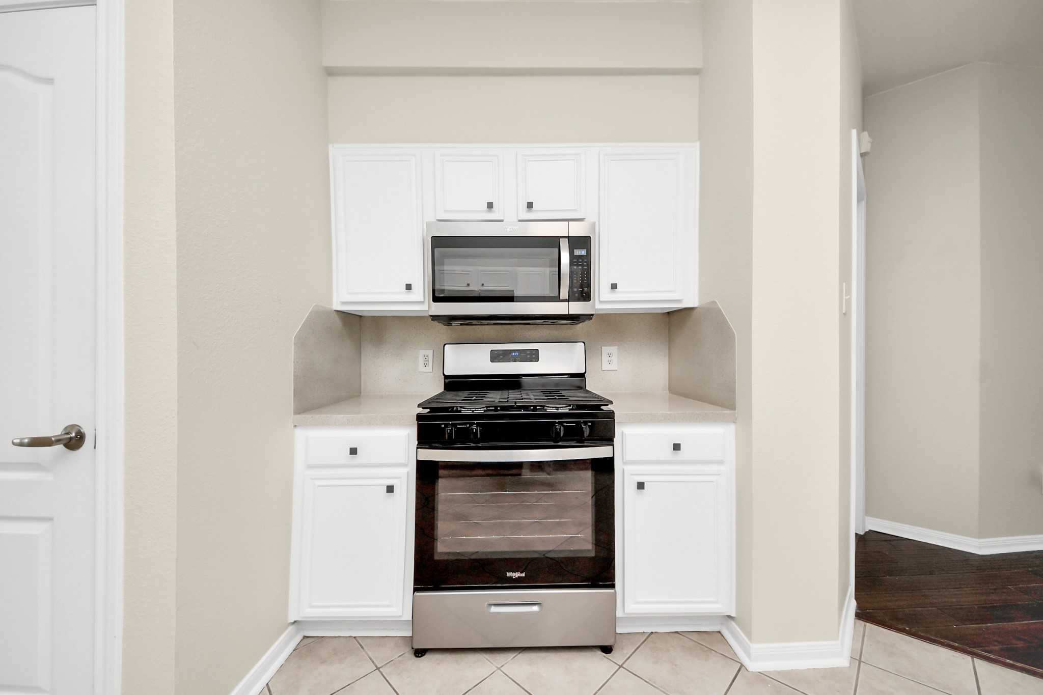 5114 Santrey Drive Property Photo 10