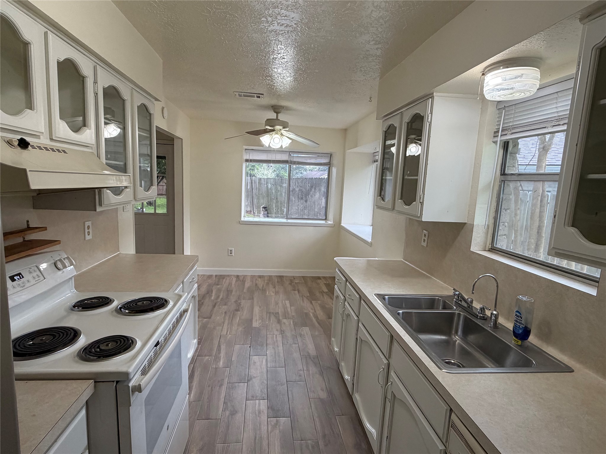 16414 Paint Rock Road Property Photo 4