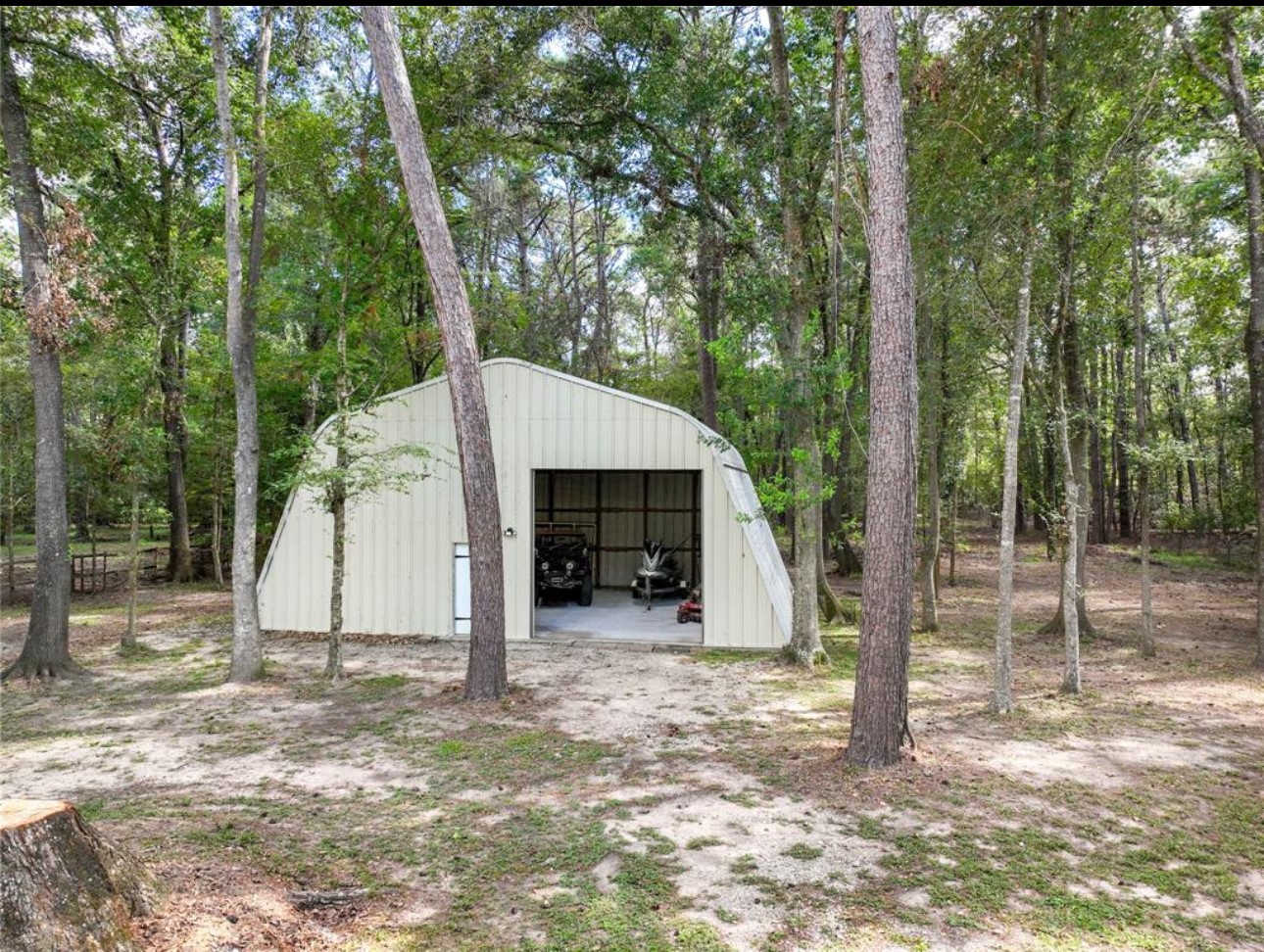 415 Lago Trace Drive Property Photo 29