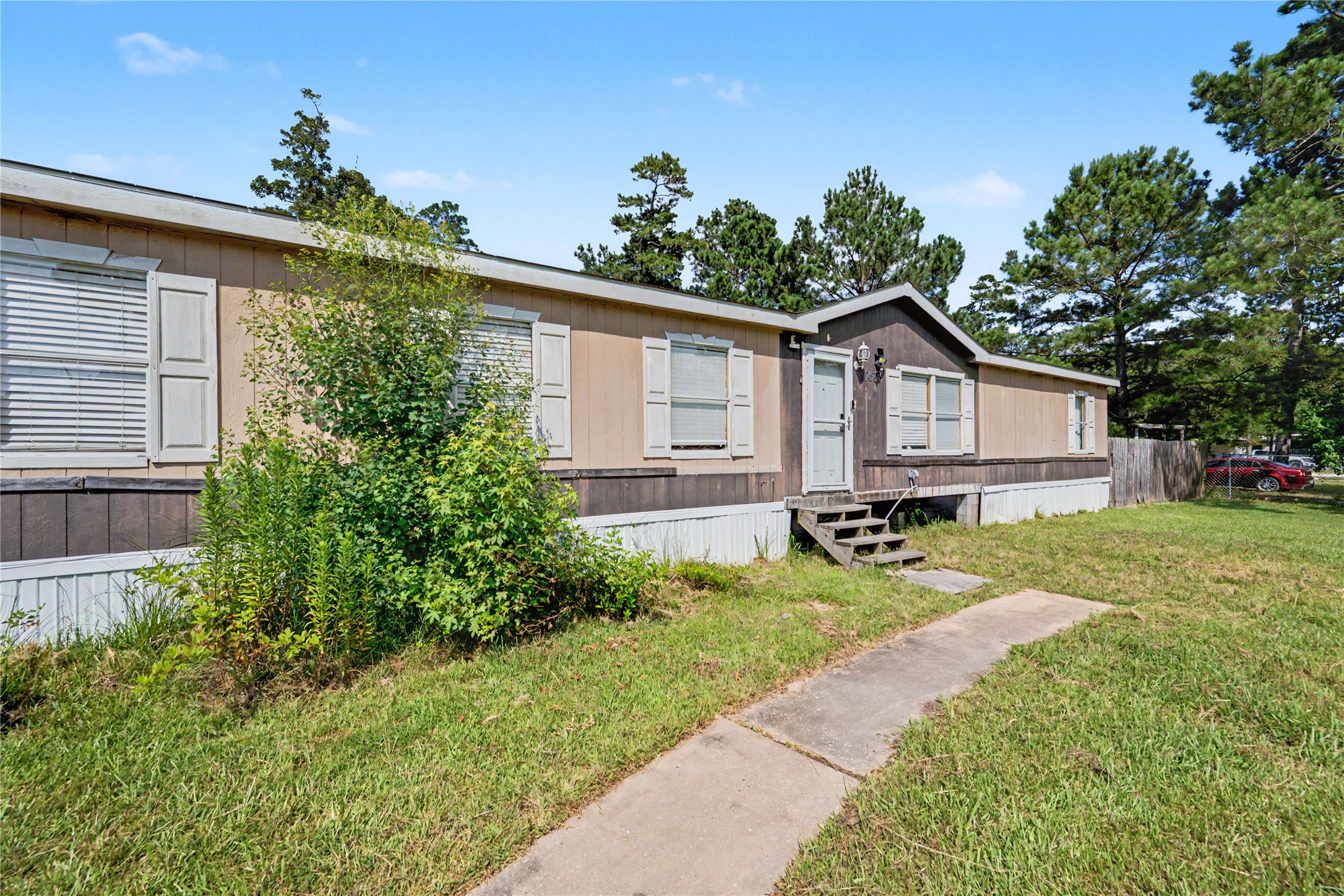 17685 Todd Street Property Photo 14