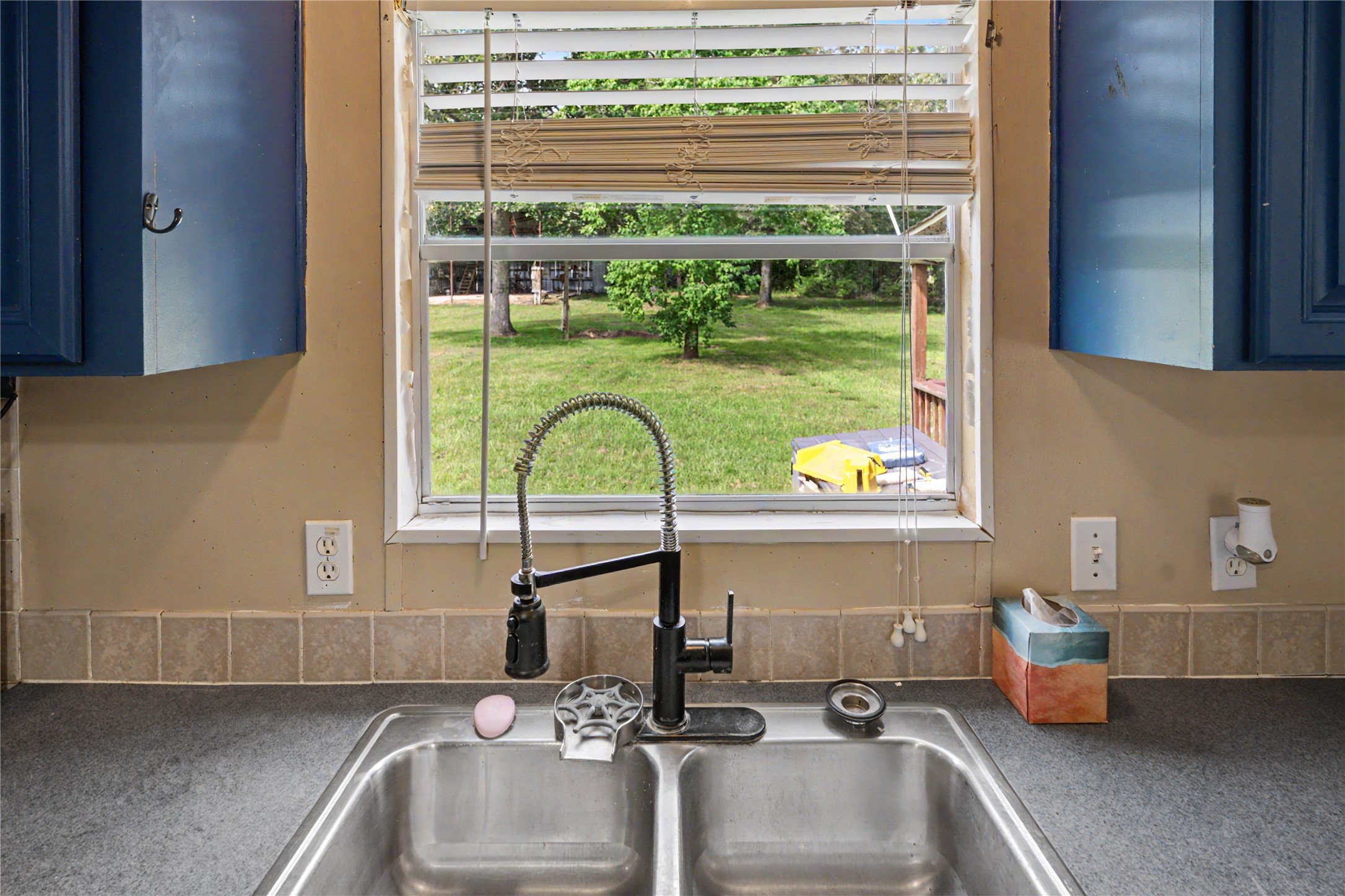 17685 Todd Street Property Photo 34