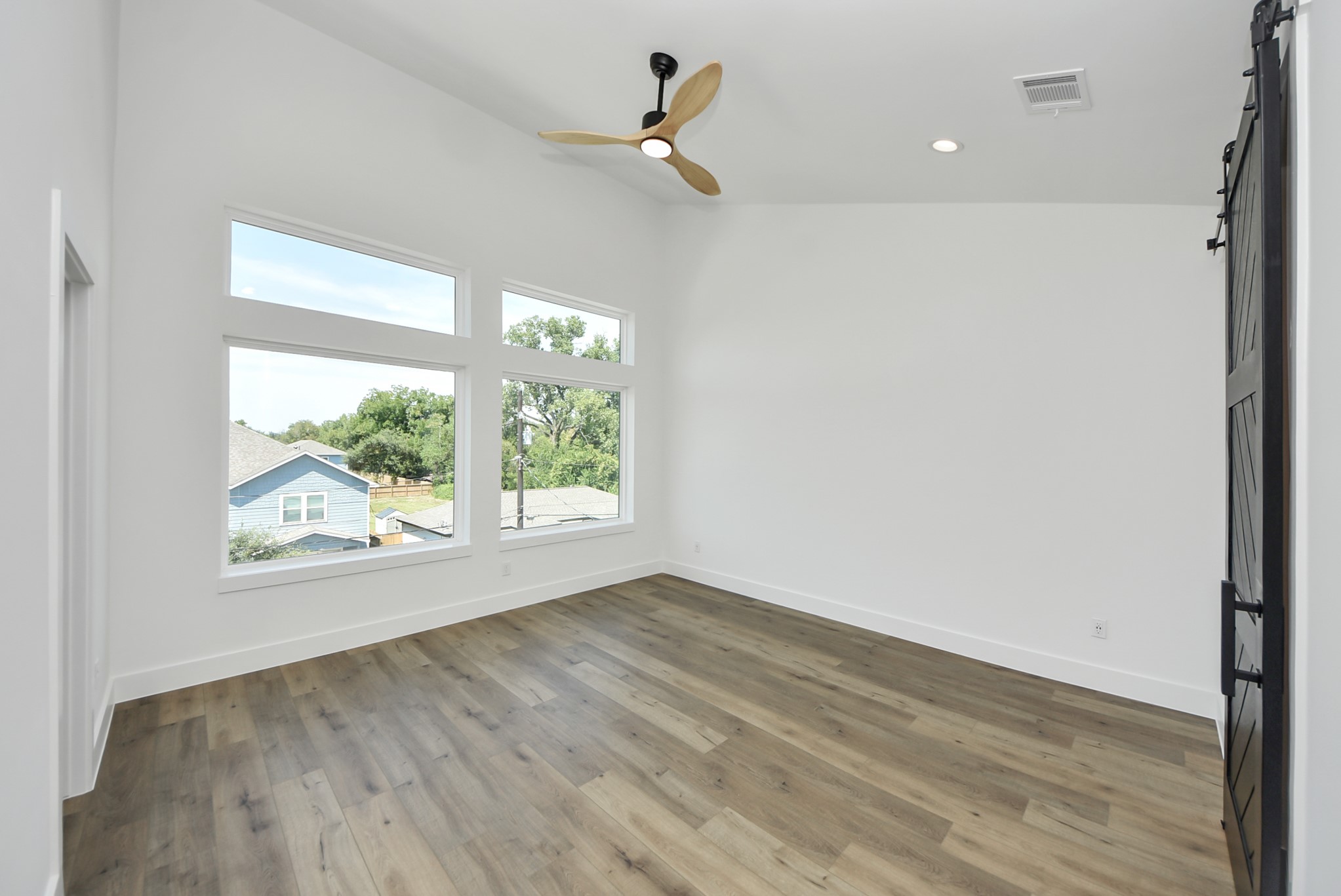 5030 Mallow Street C Property Photo 15
