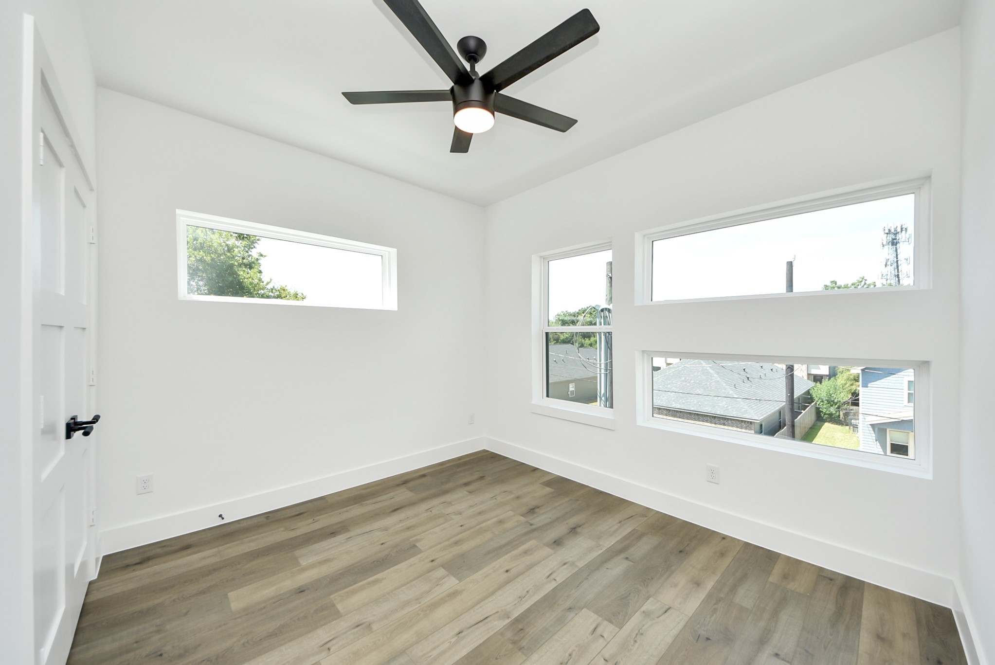 5030 Mallow Street C Property Photo 23