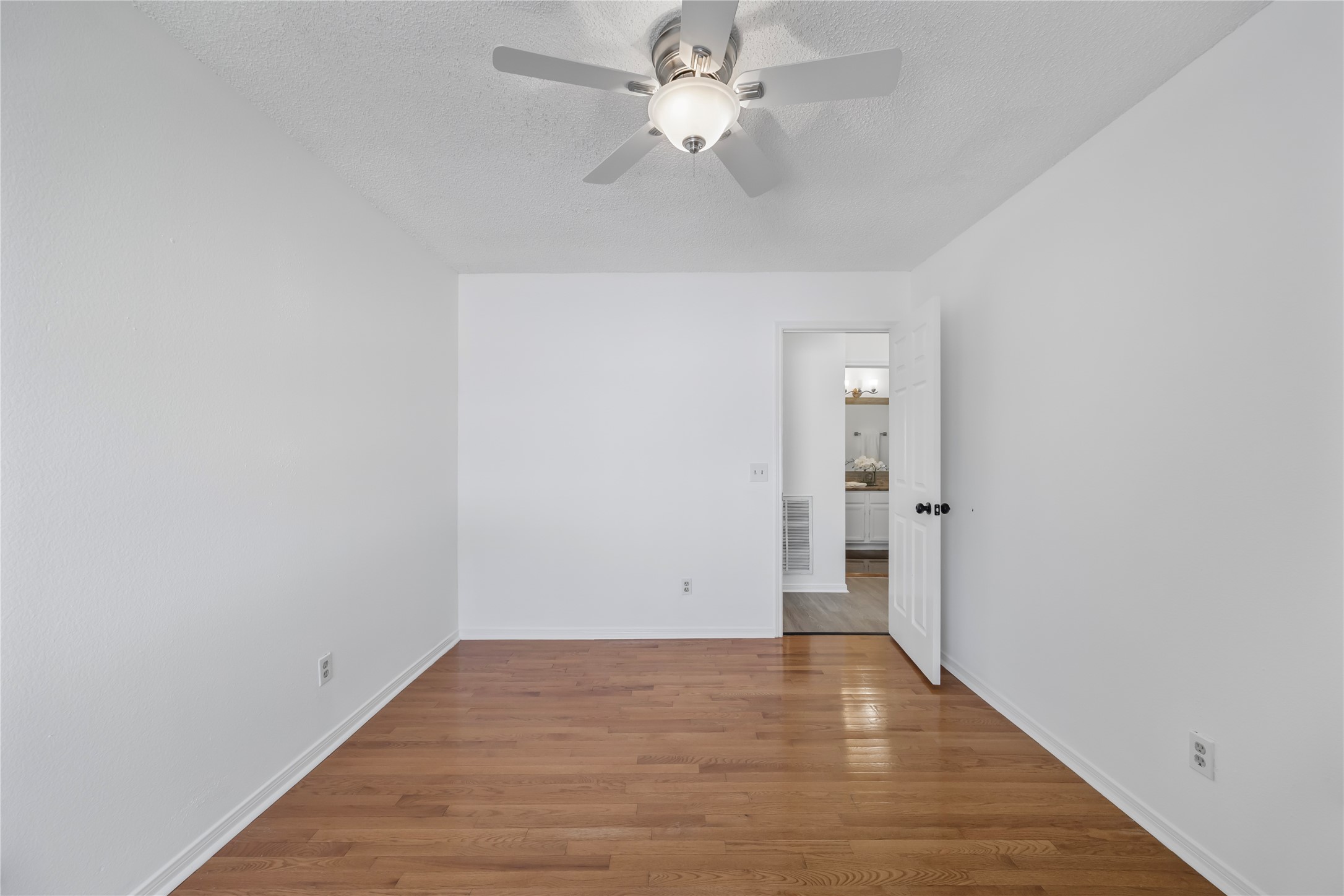 10310 Minturn Ln Property Photo 35