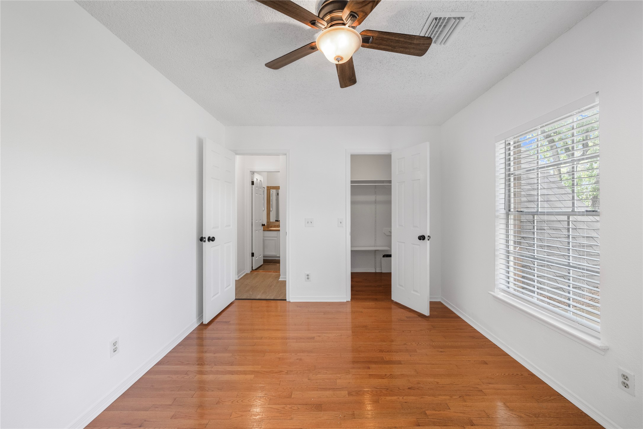 10310 Minturn Ln Property Photo 37