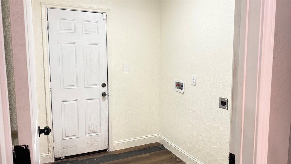 7418 Thurow Street Property Photo 18