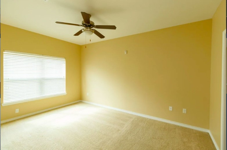 8275 Stonebrook Pkwy Property Photo 13