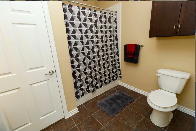 8275 Stonebrook Pkwy Property Photo 14