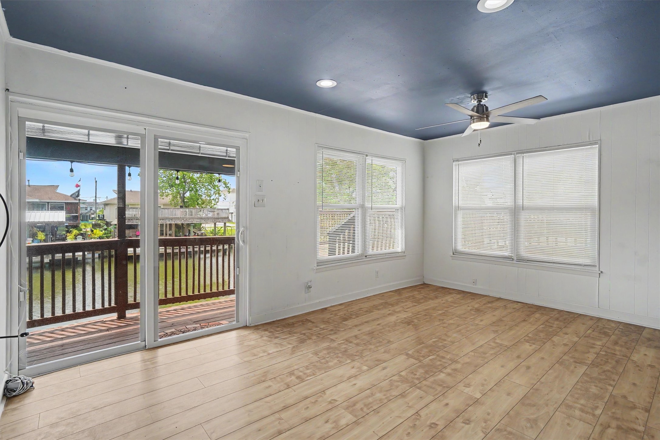 370 Ling Street Property Photo 5