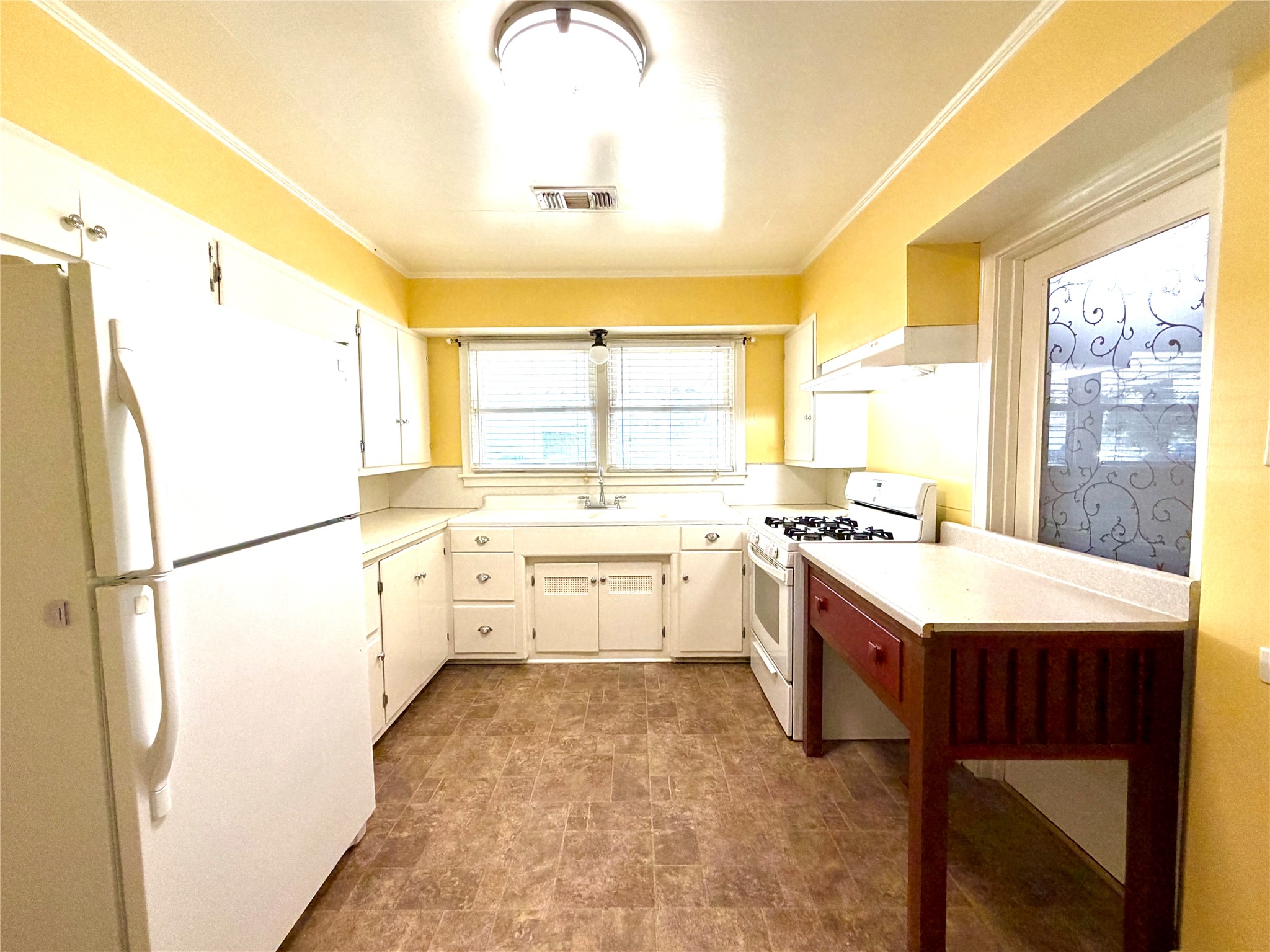 1104 Marie Street Property Photo 11