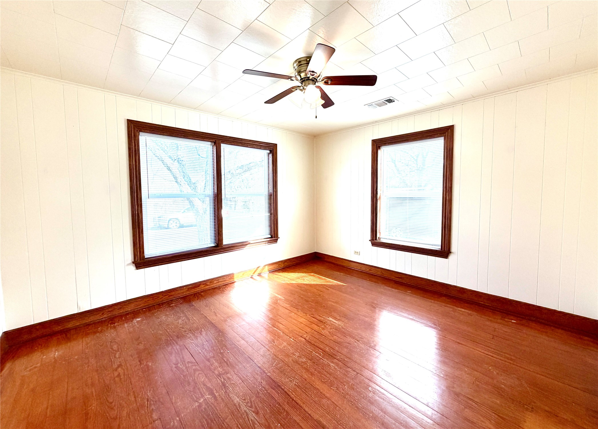 1104 Marie Street Property Photo 17