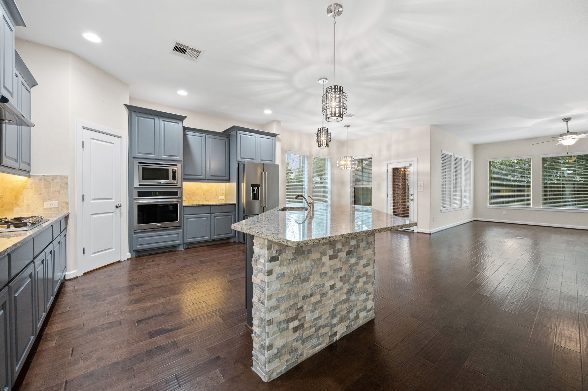 17231 Blanton Forest Drive Property Photo 1